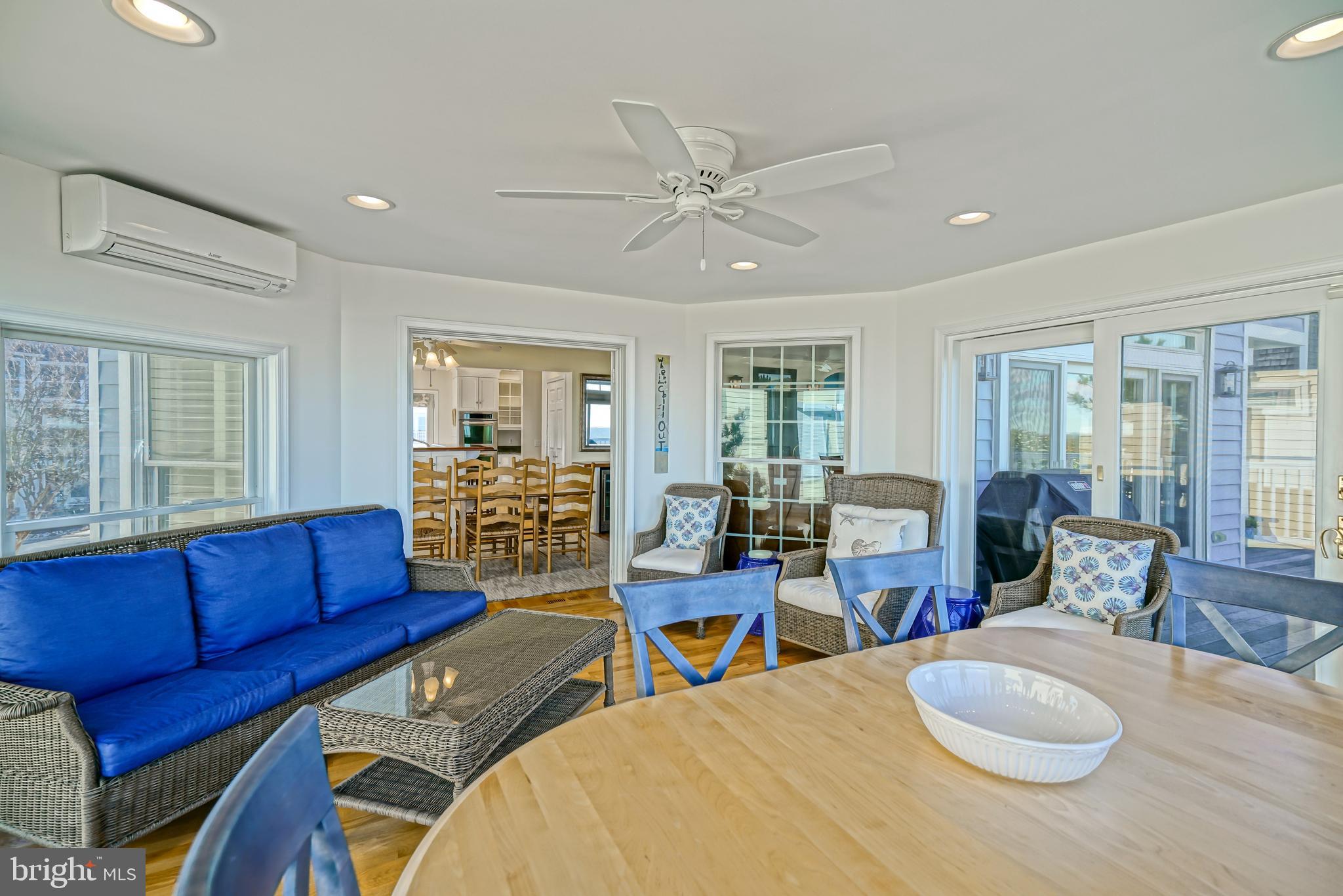 CAPE SHORES - Residential