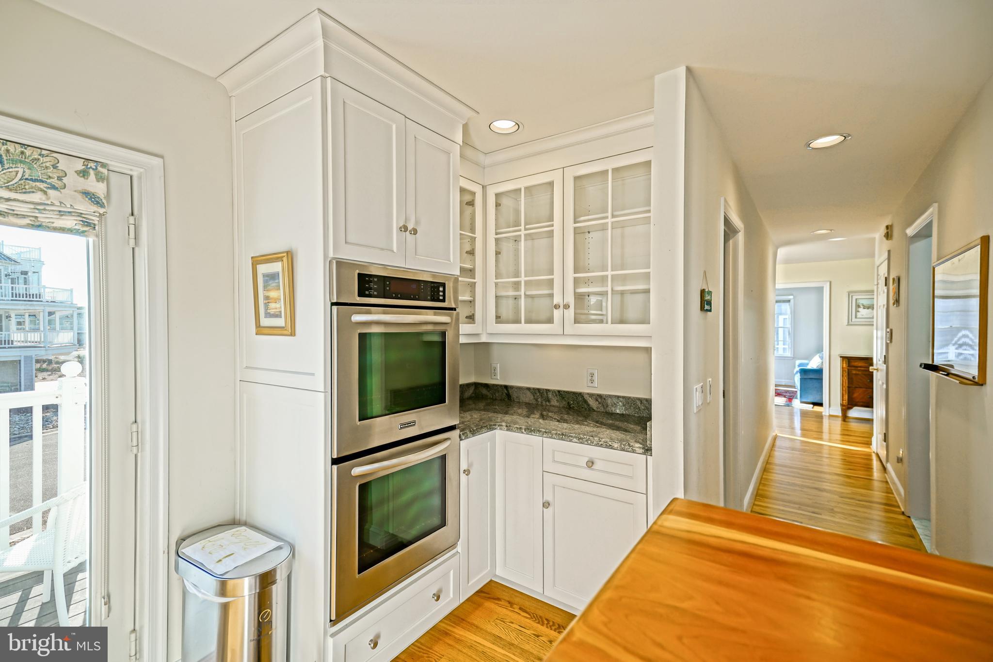 CAPE SHORES - Residential