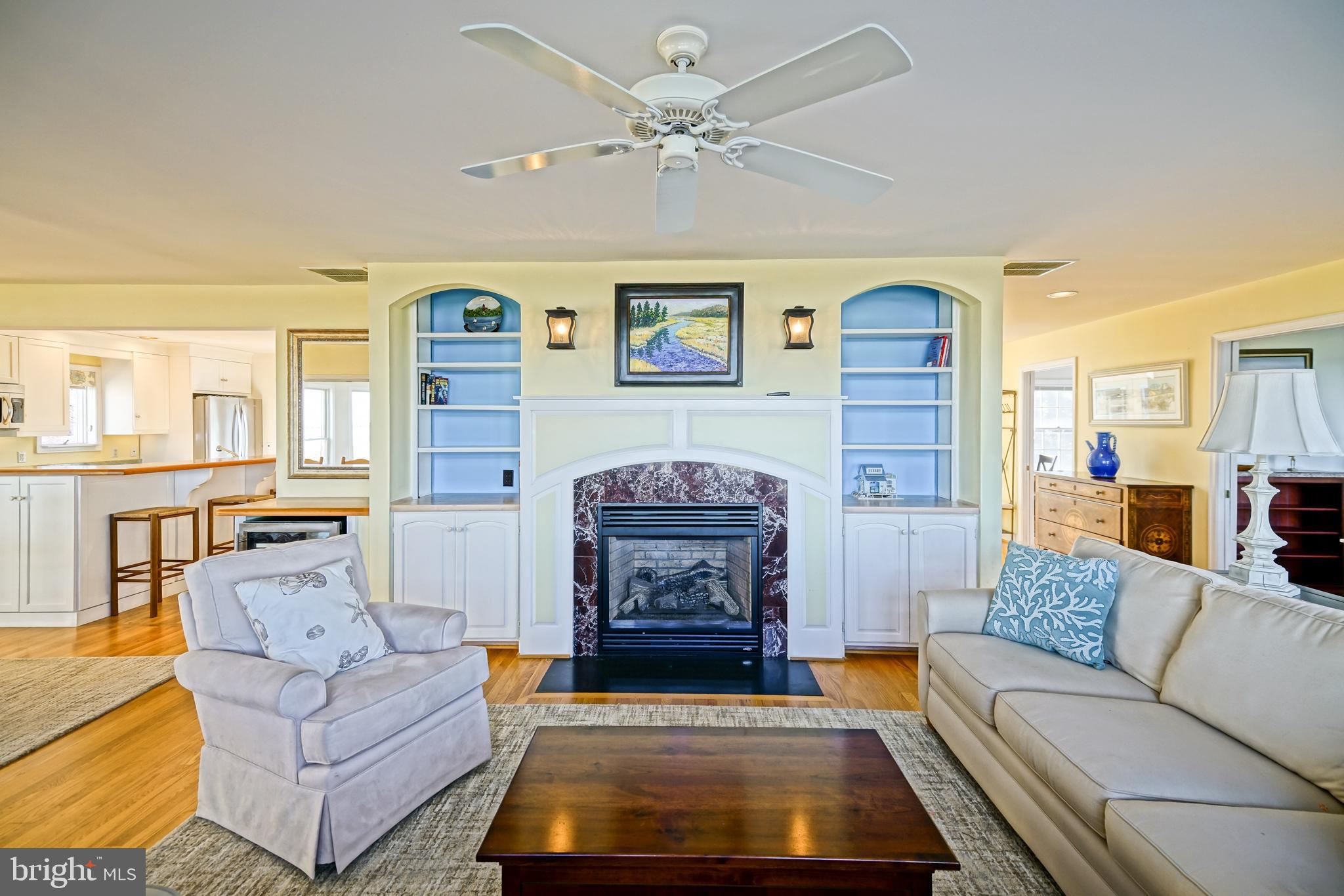 CAPE SHORES - Residential