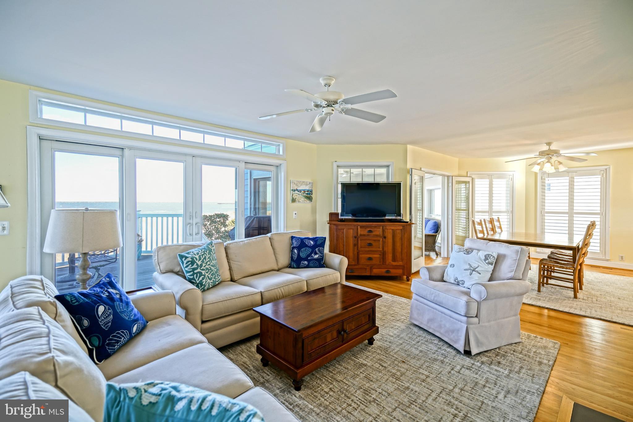 CAPE SHORES - Residential