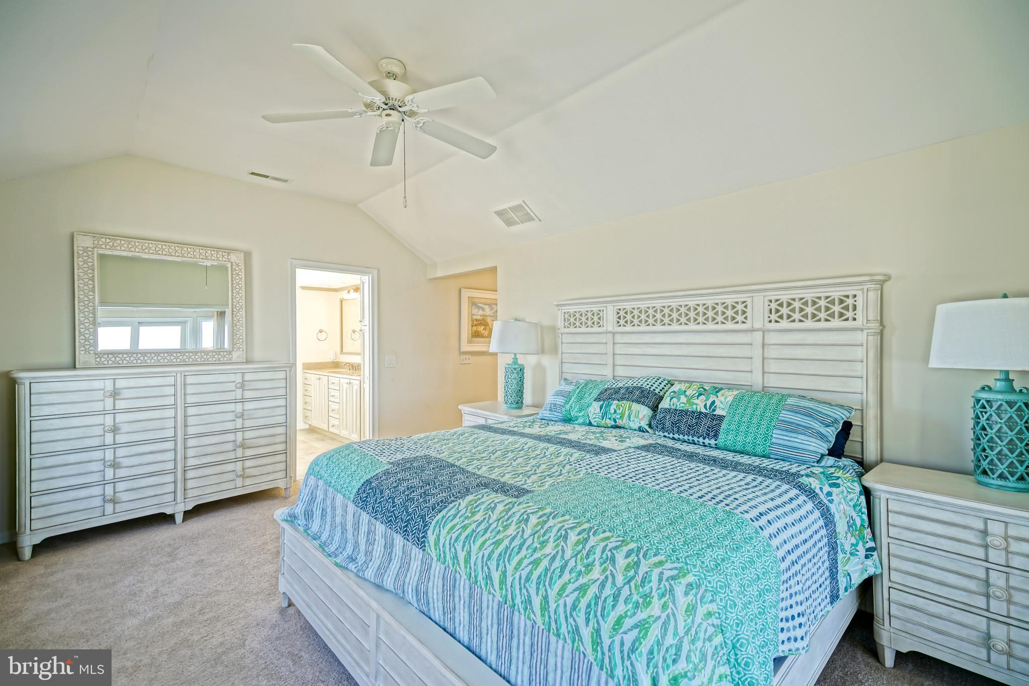 CAPE SHORES - Residential