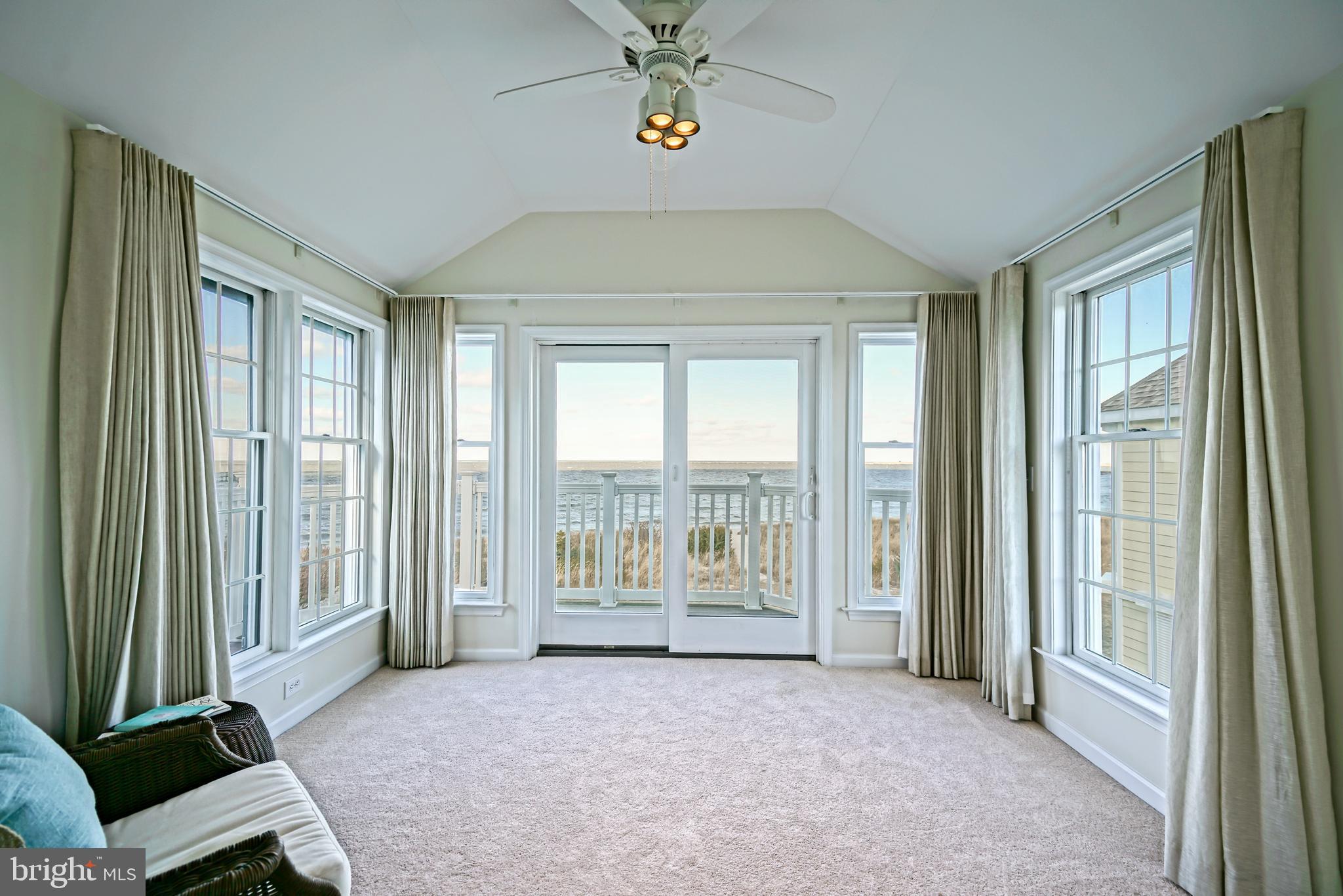 CAPE SHORES - Residential