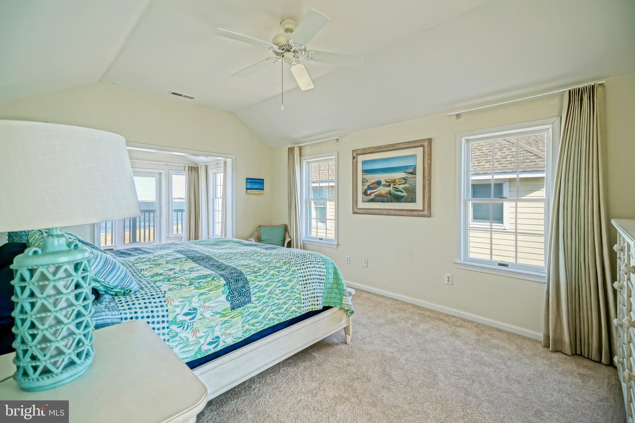 CAPE SHORES - Residential