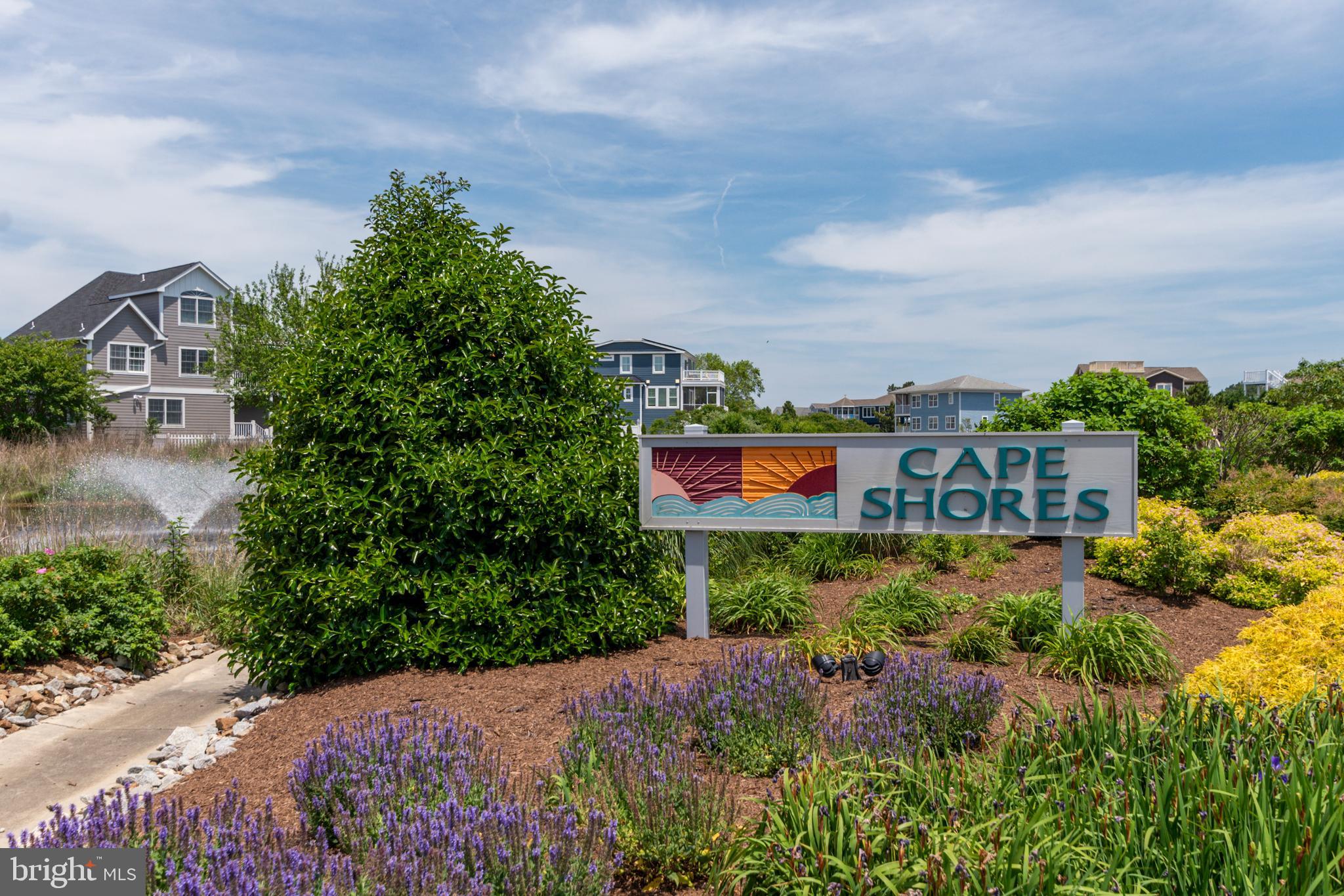 CAPE SHORES - Residential