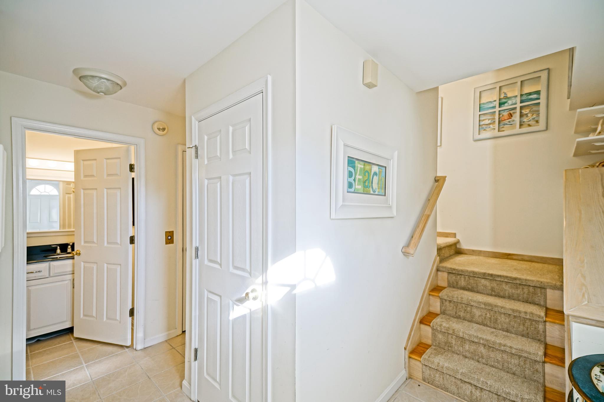 CAPE SHORES - Residential