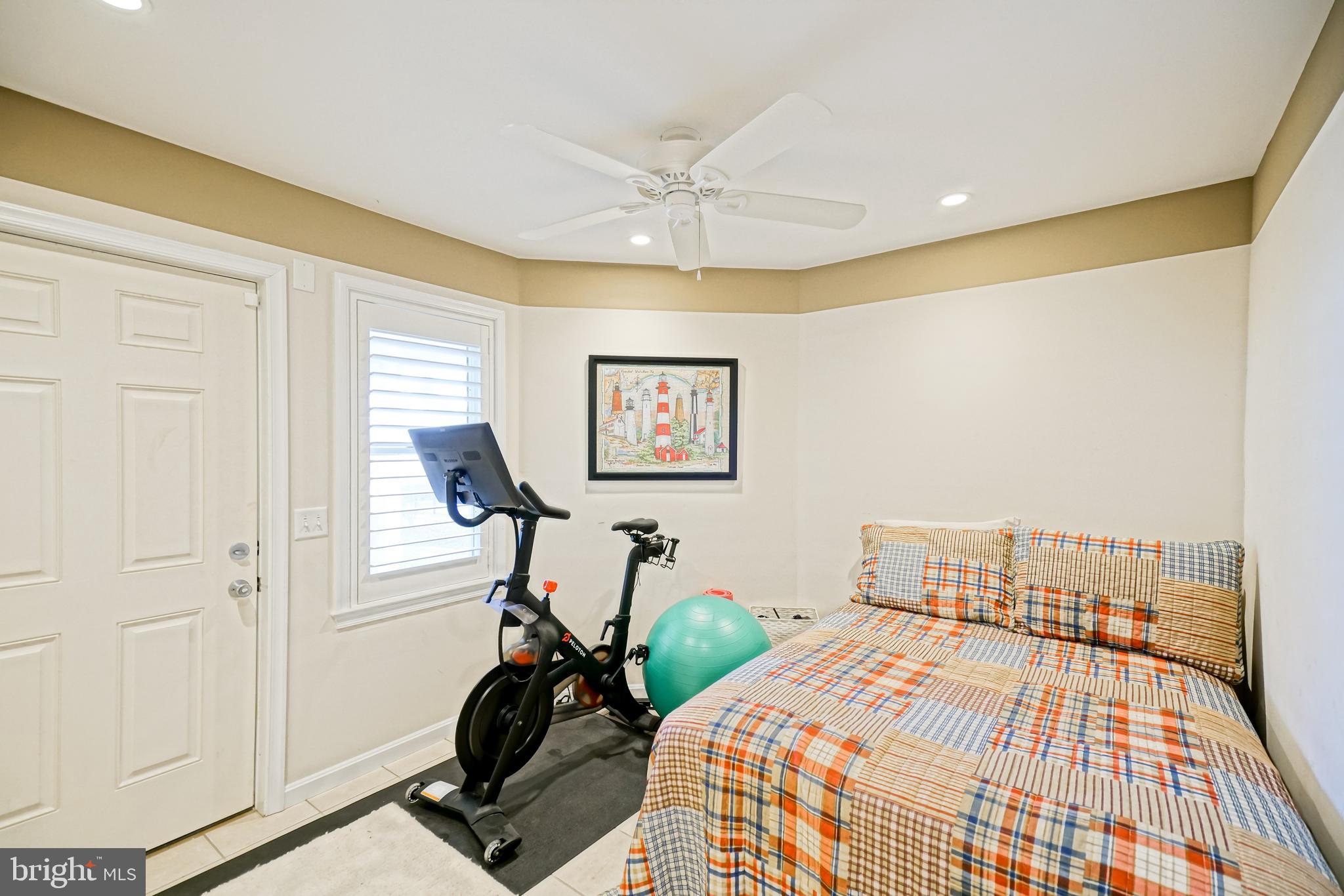 CAPE SHORES - Residential