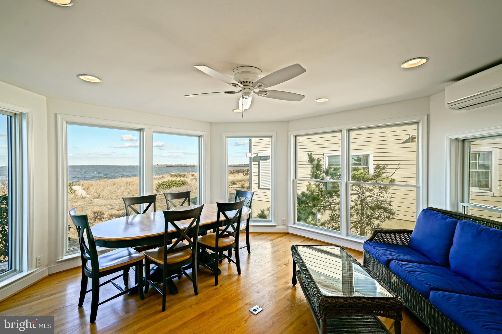 CAPE SHORES - Residential