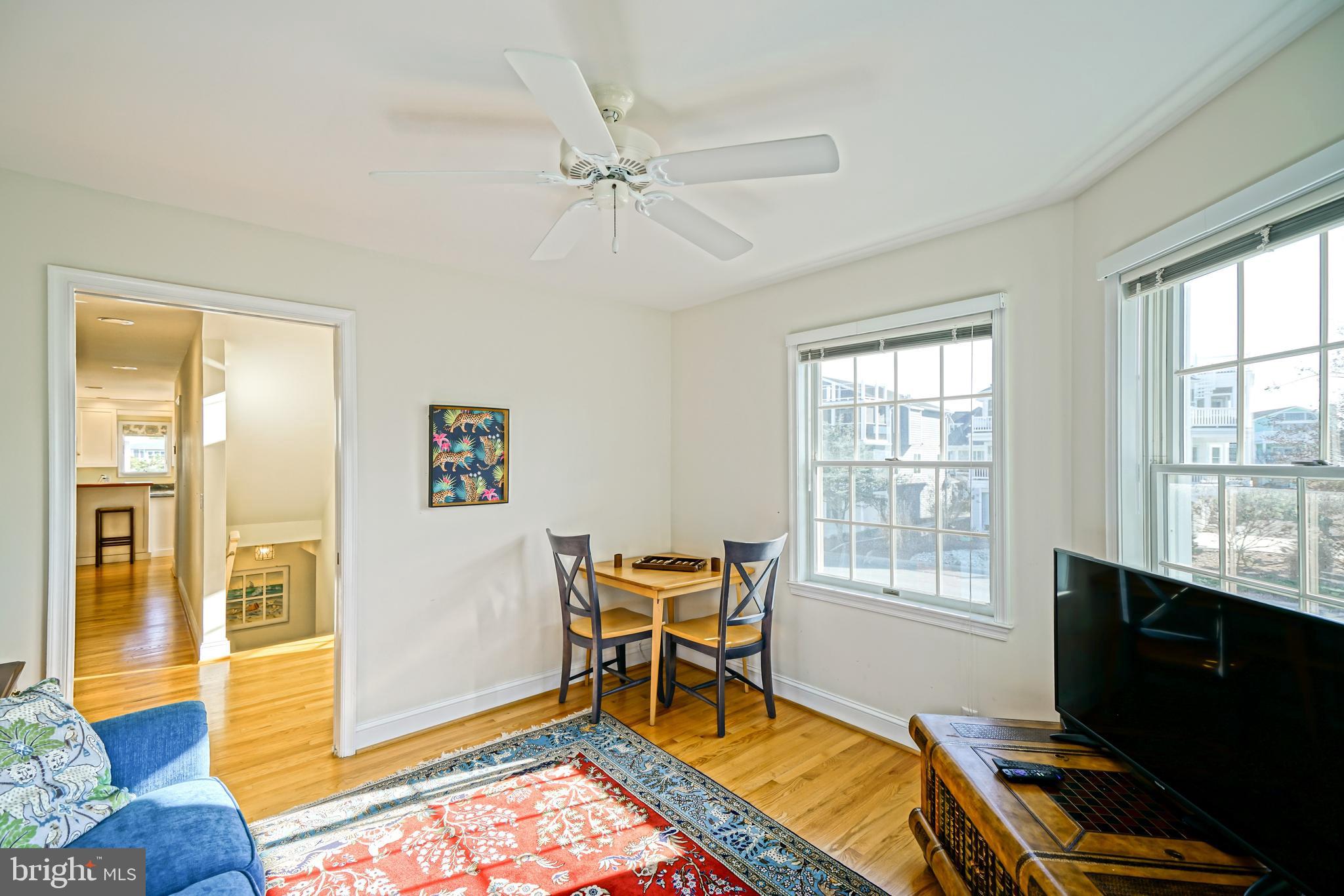 CAPE SHORES - Residential