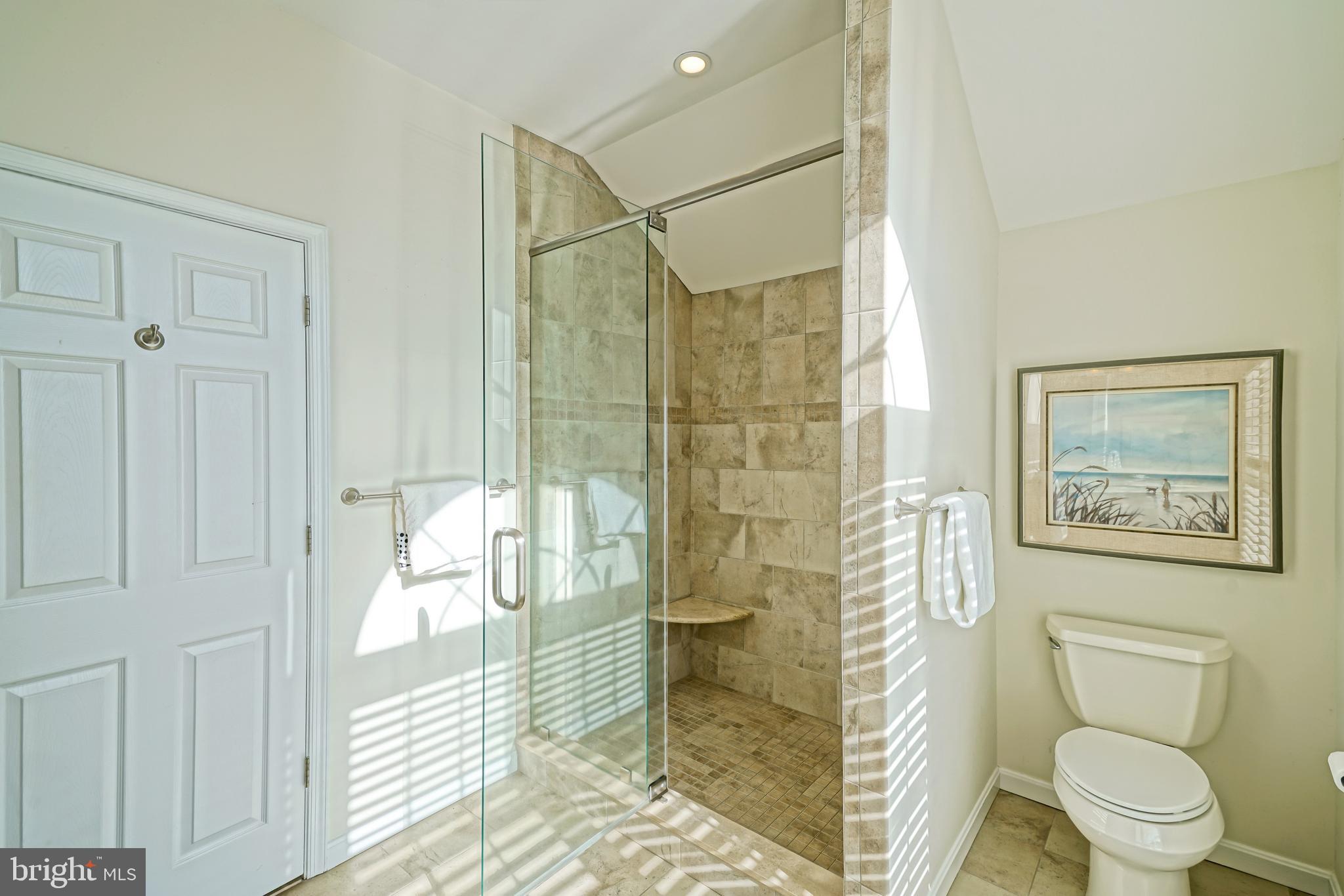 CAPE SHORES - Residential