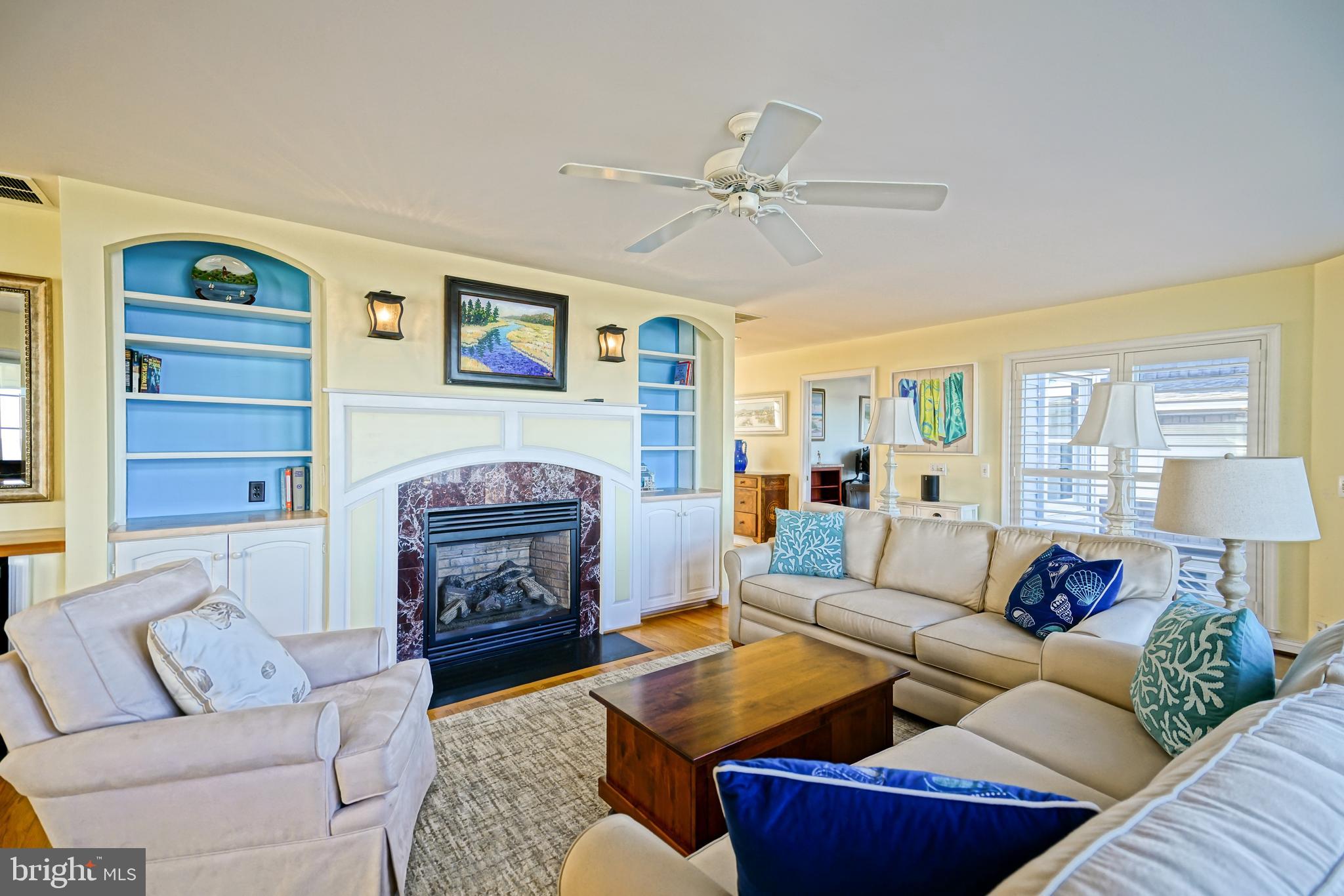 CAPE SHORES - Residential