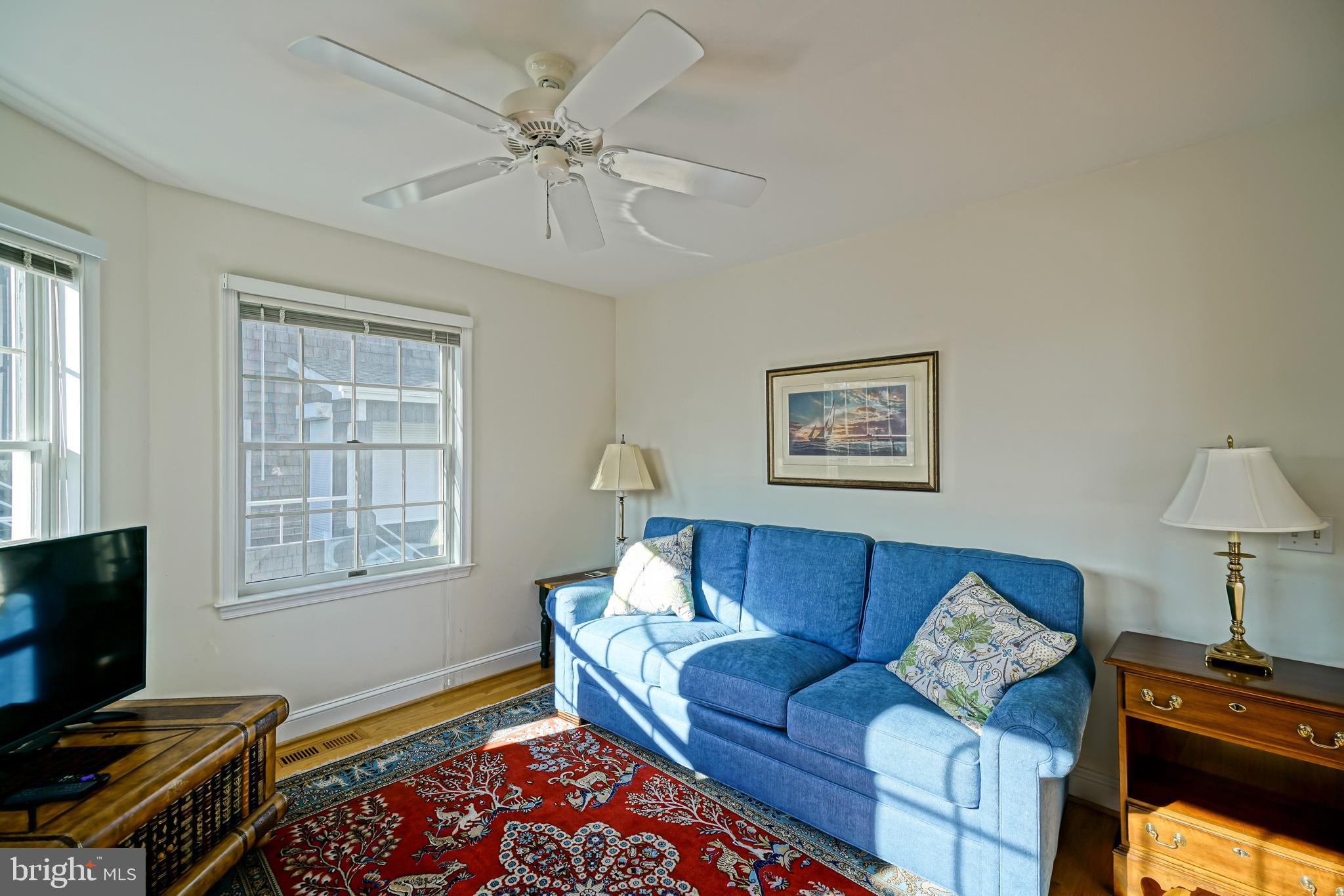 CAPE SHORES - Residential