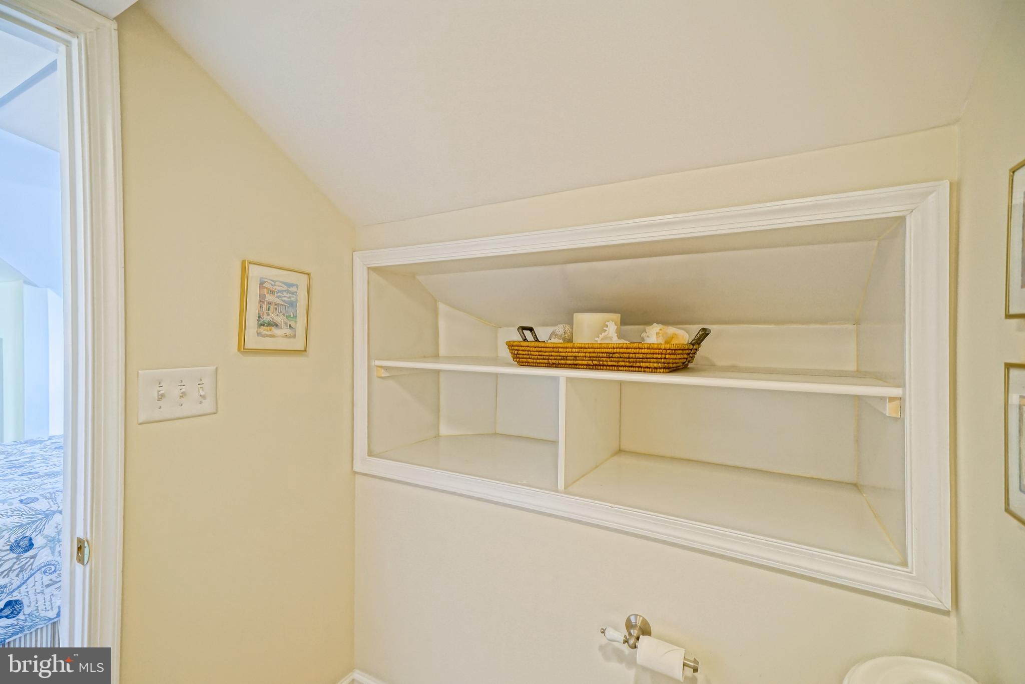 CAPE SHORES - Residential