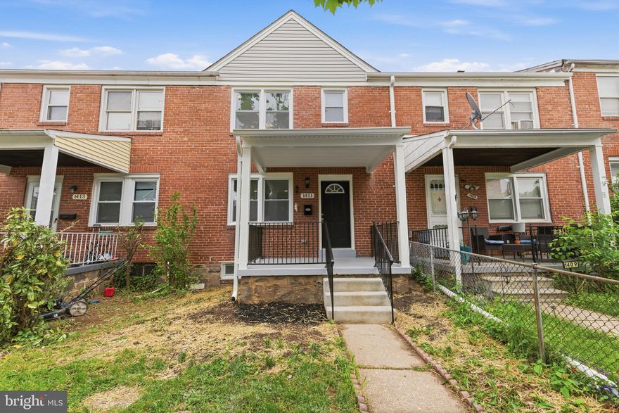 Beautiful fully renovated home located in a quiet neighborhood! 🏡✨
This spacious property features a gorgeous oversized kitchen with modern appliances, quartz countertops, and stylish finishes throughout.
The home has been completely updated with a new roof, plumbing, electrical, and HVAC system, offering peace of mind and modern comfort for the new owner.
Enjoy a covered front porch, perfect for relaxing outdoors, and a convenient location directly across from a school. With generous living space and quality upgrades throughout, this home is truly move-in ready and perfect for today’s lifestyle.
✨ Don’t miss this opportunity!
