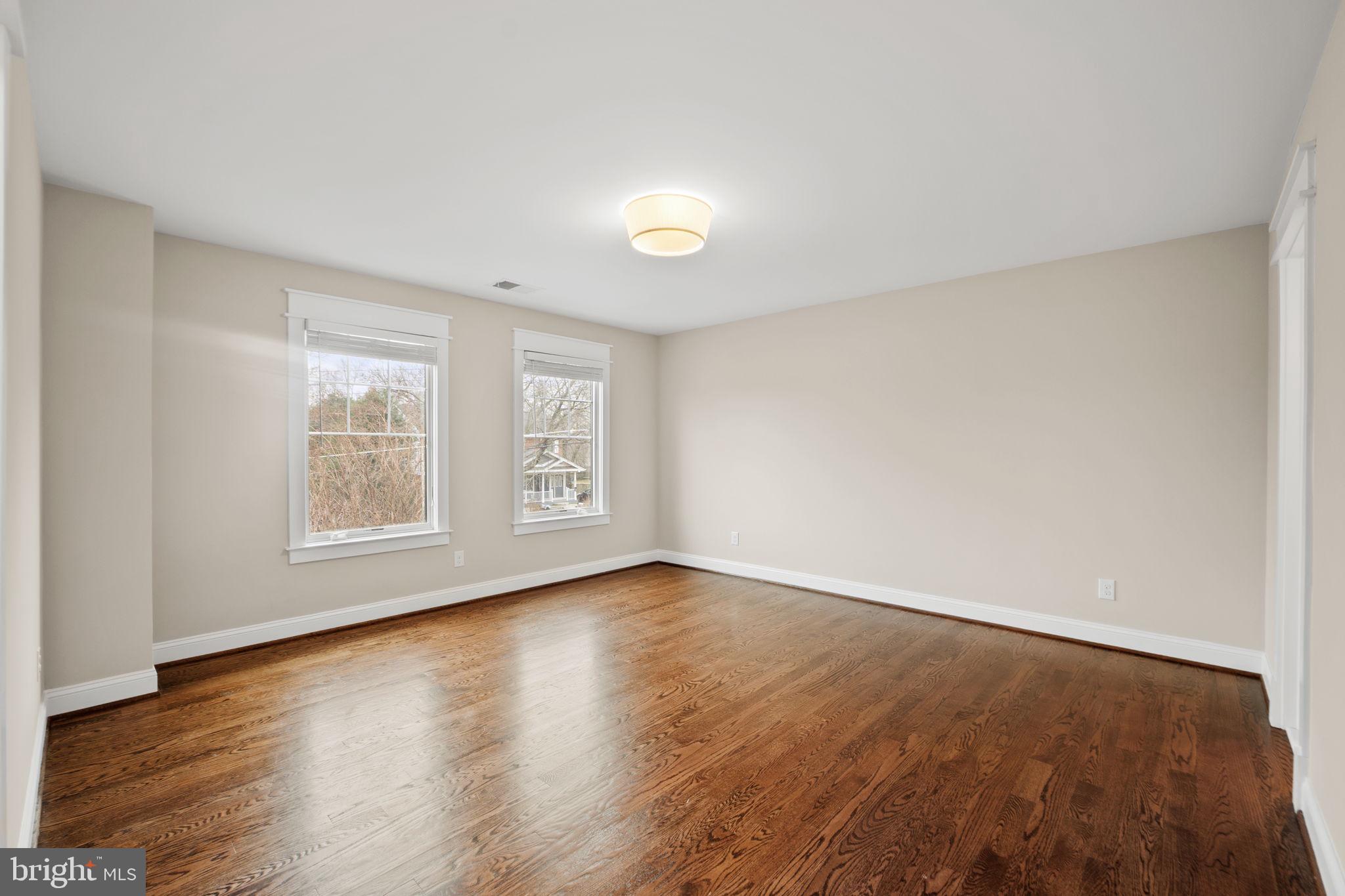 HILLSIDE MANOR - Residential