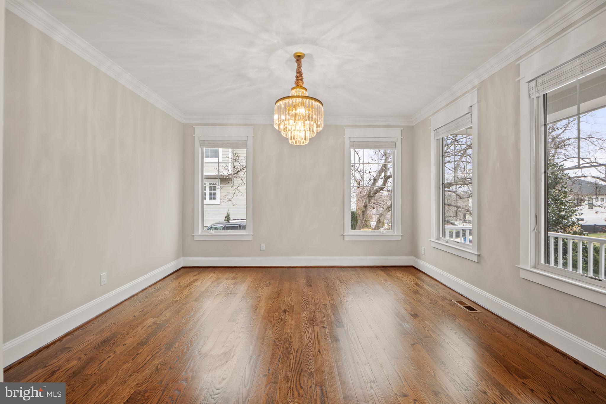 HILLSIDE MANOR - Residential