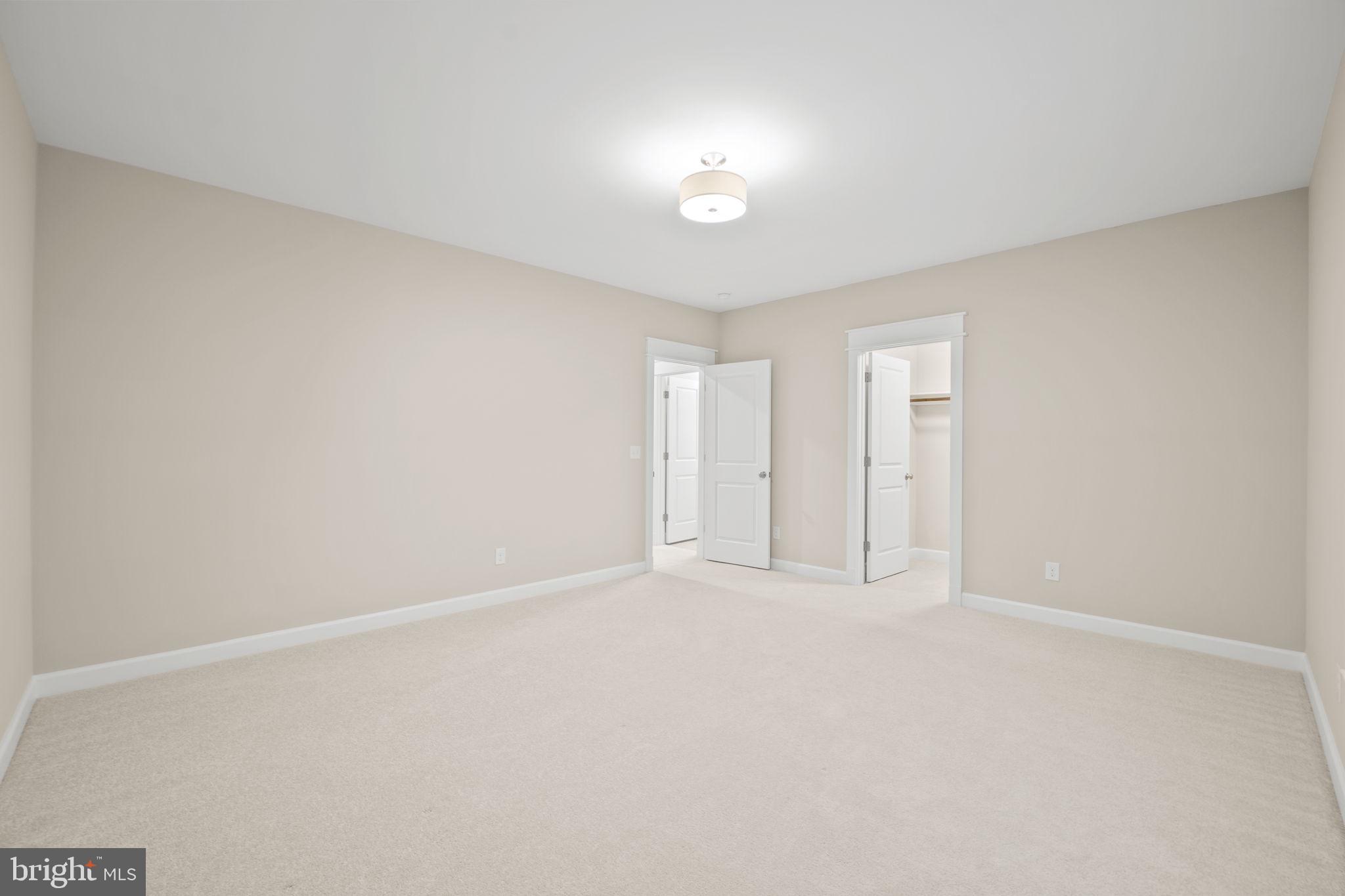 HILLSIDE MANOR - Residential