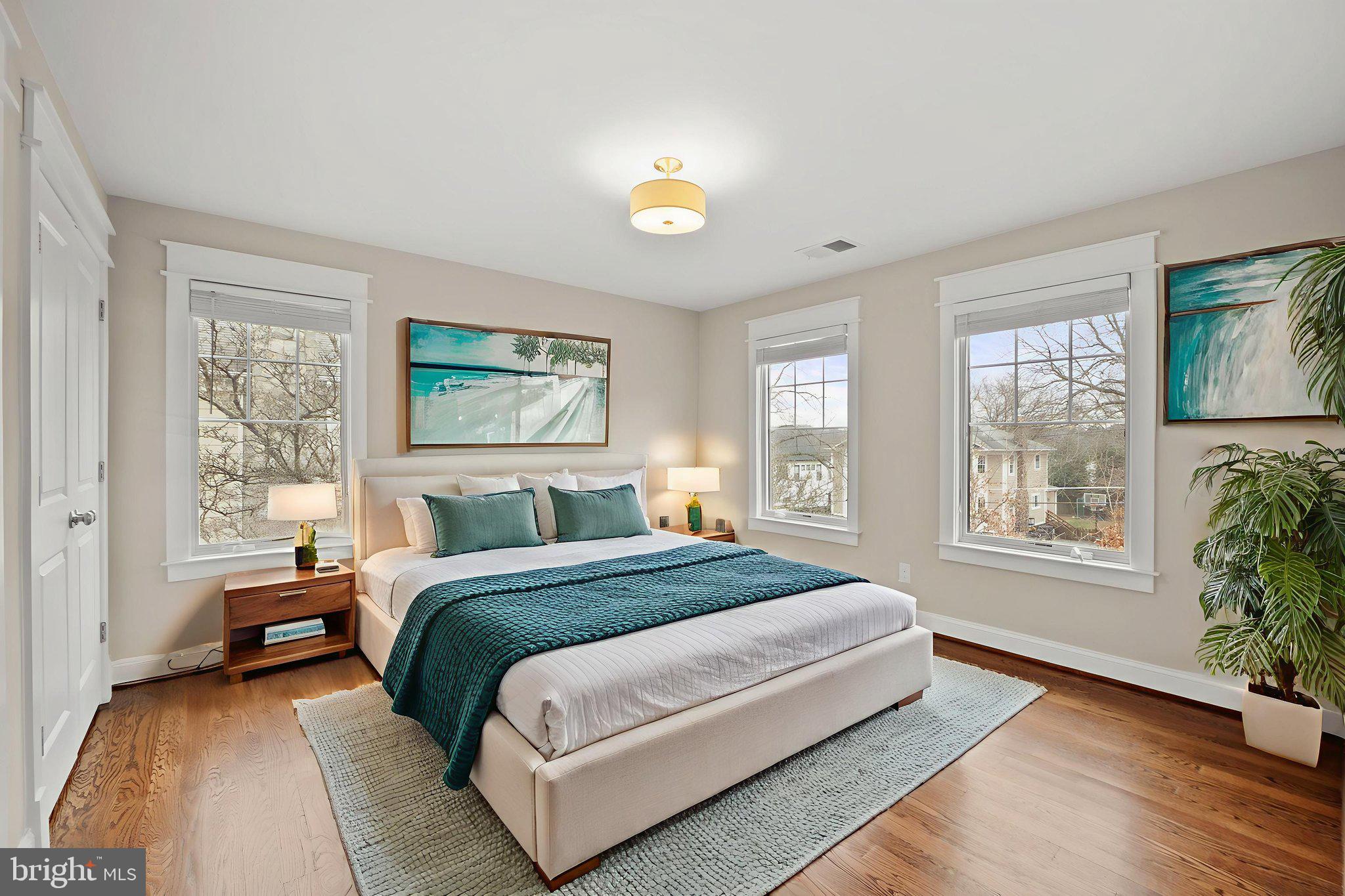 HILLSIDE MANOR - Residential