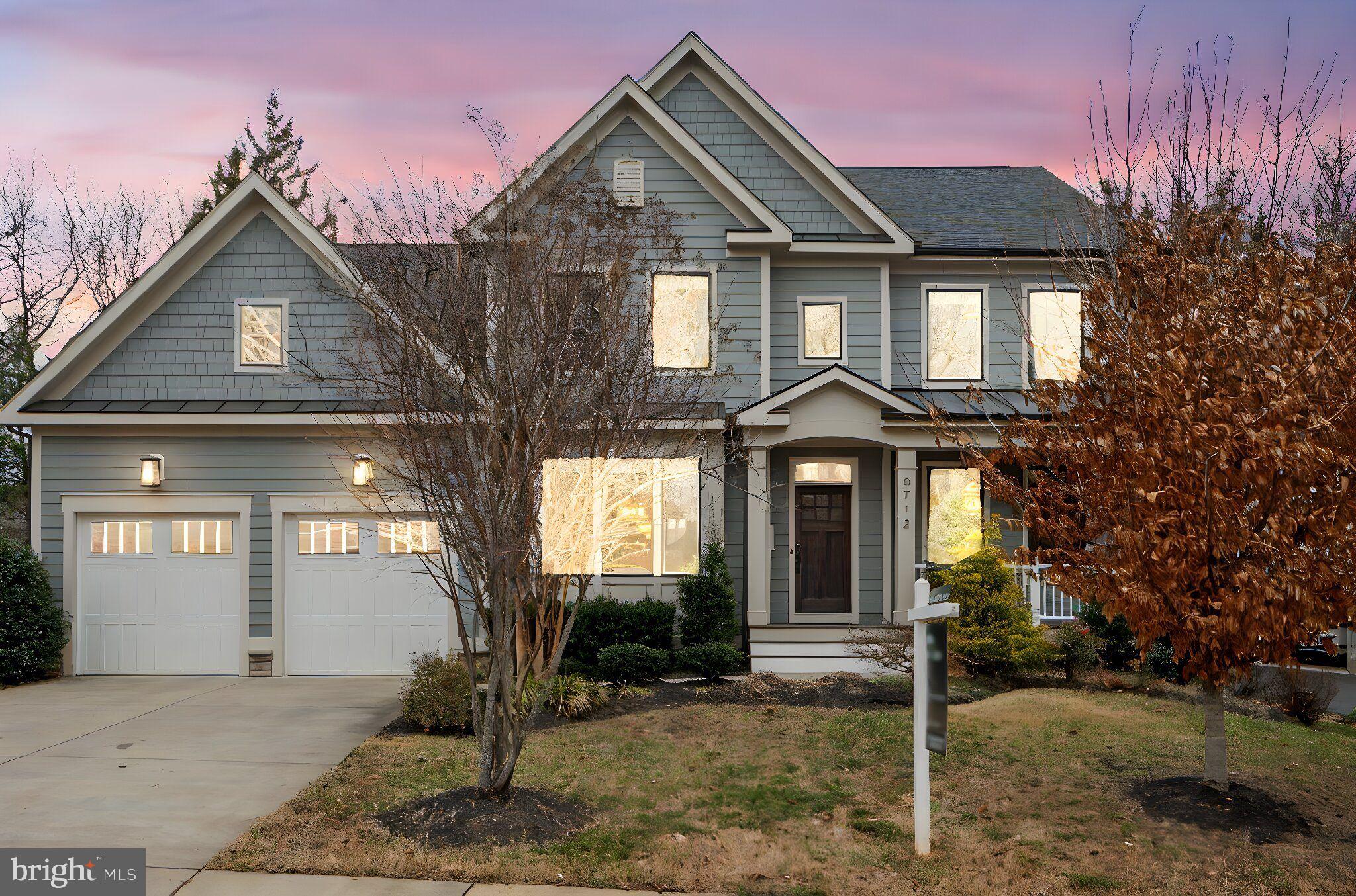 HILLSIDE MANOR - Residential