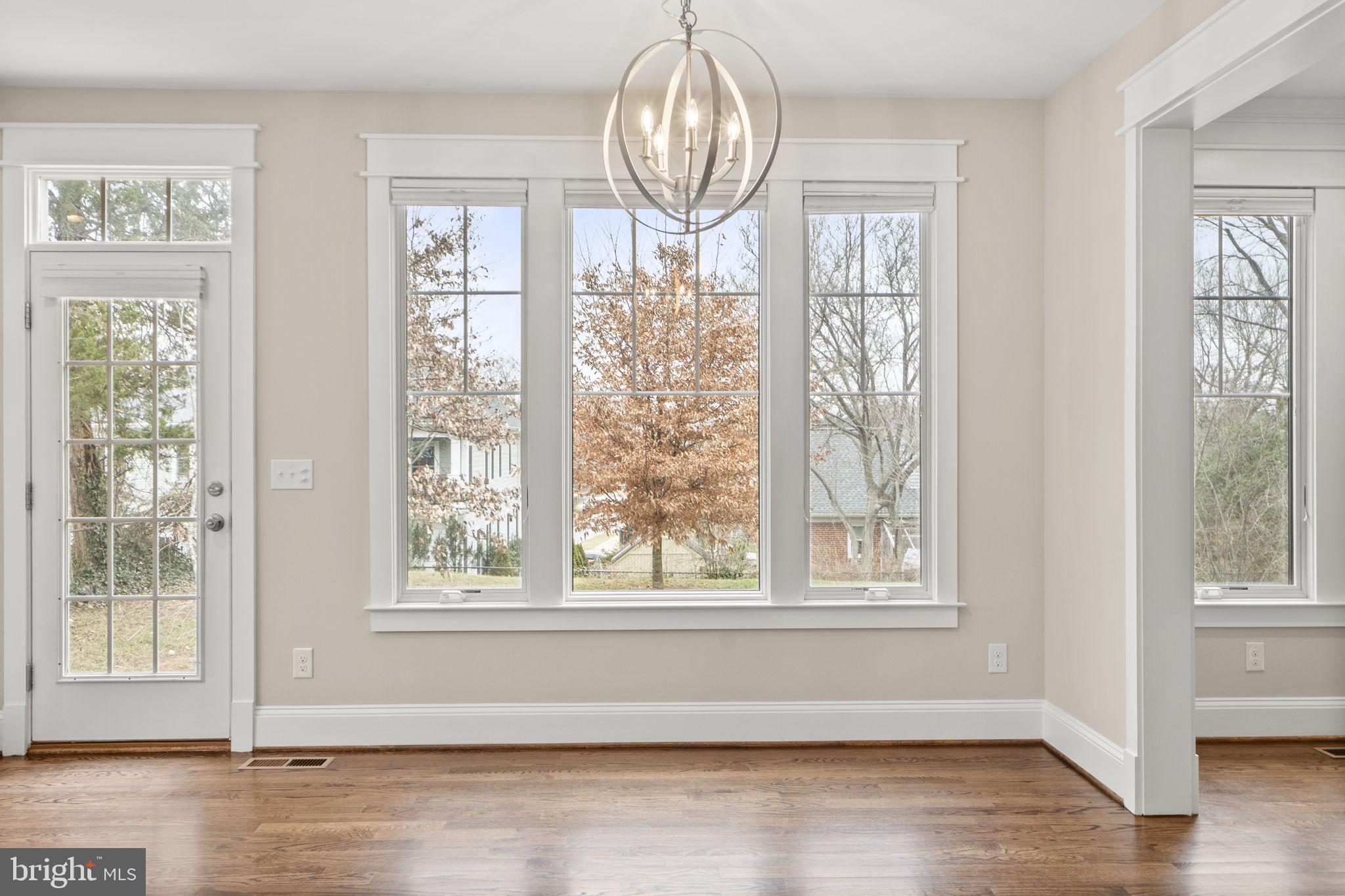 HILLSIDE MANOR - Residential