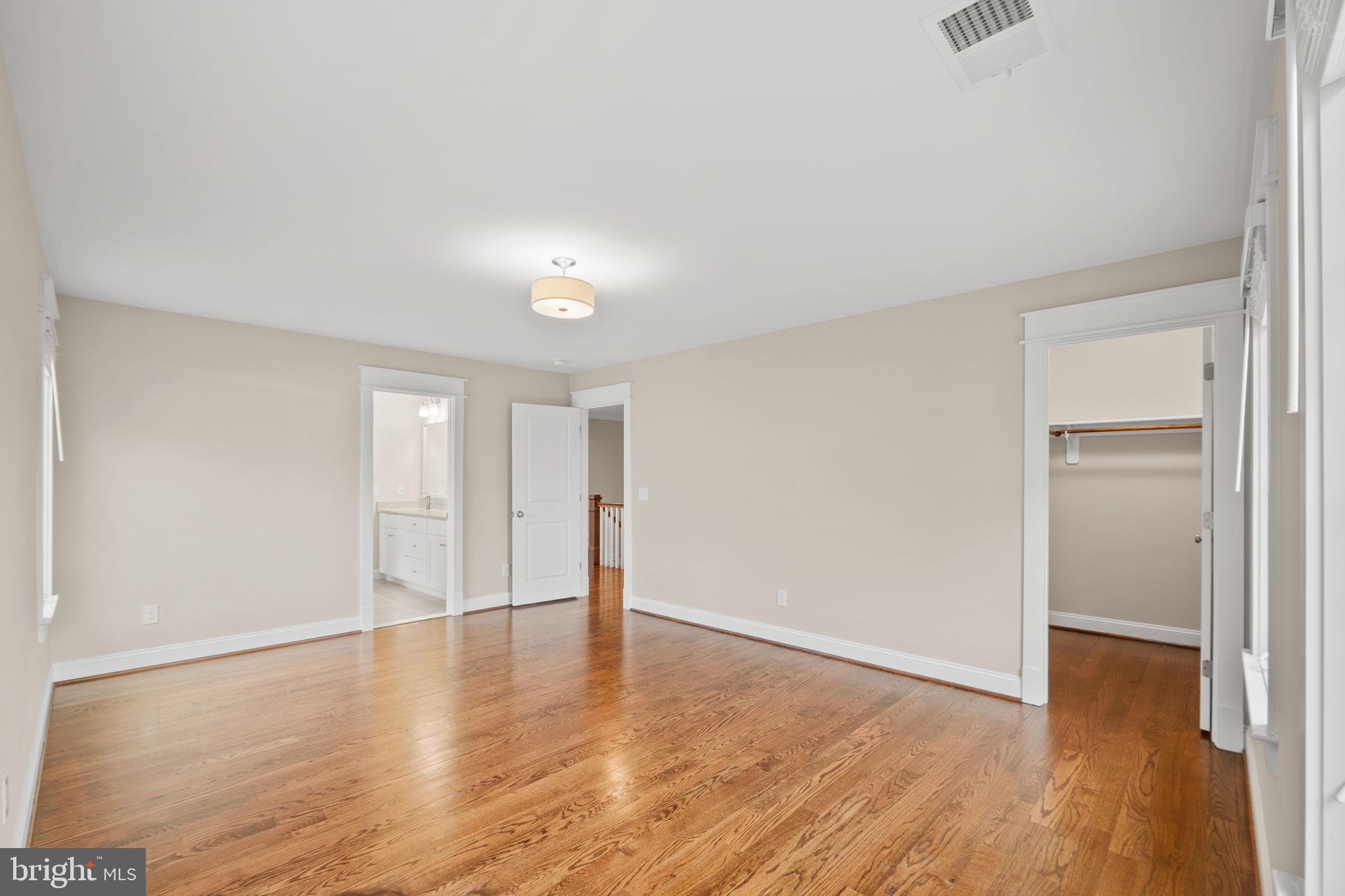 HILLSIDE MANOR - Residential