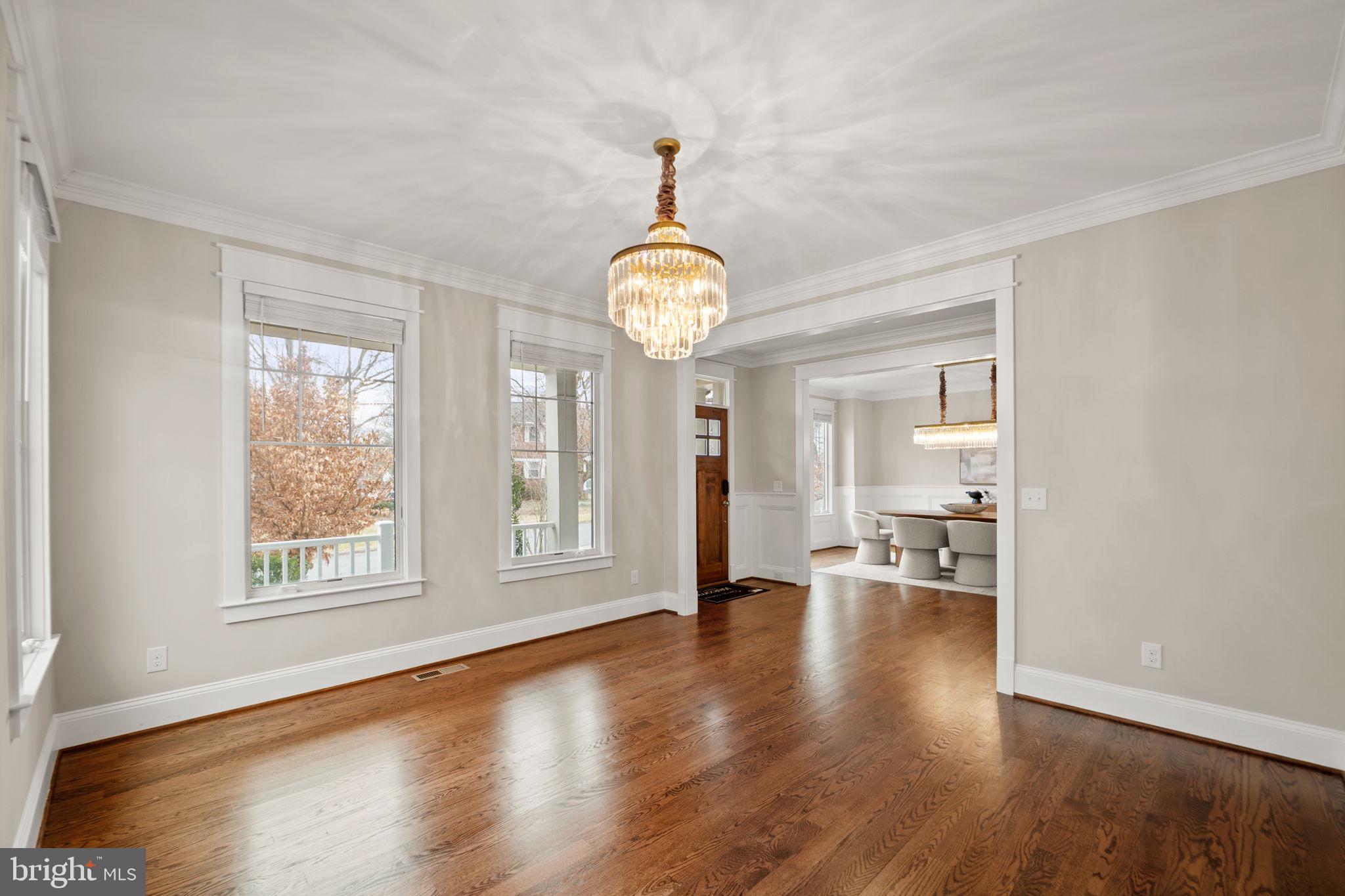 HILLSIDE MANOR - Residential