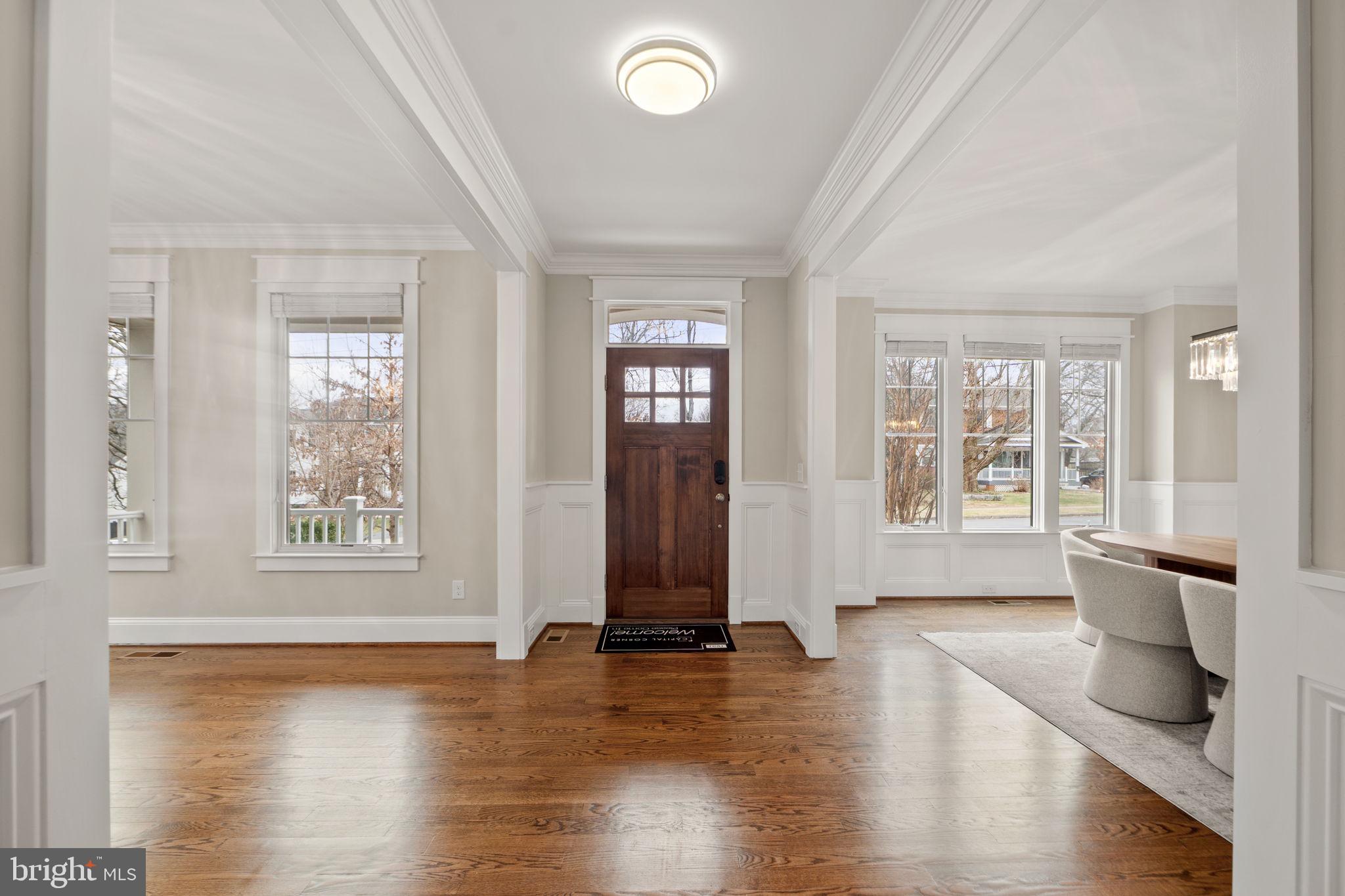 HILLSIDE MANOR - Residential