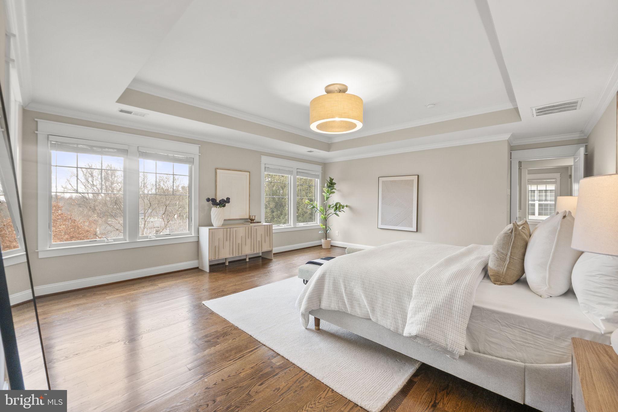 HILLSIDE MANOR - Residential