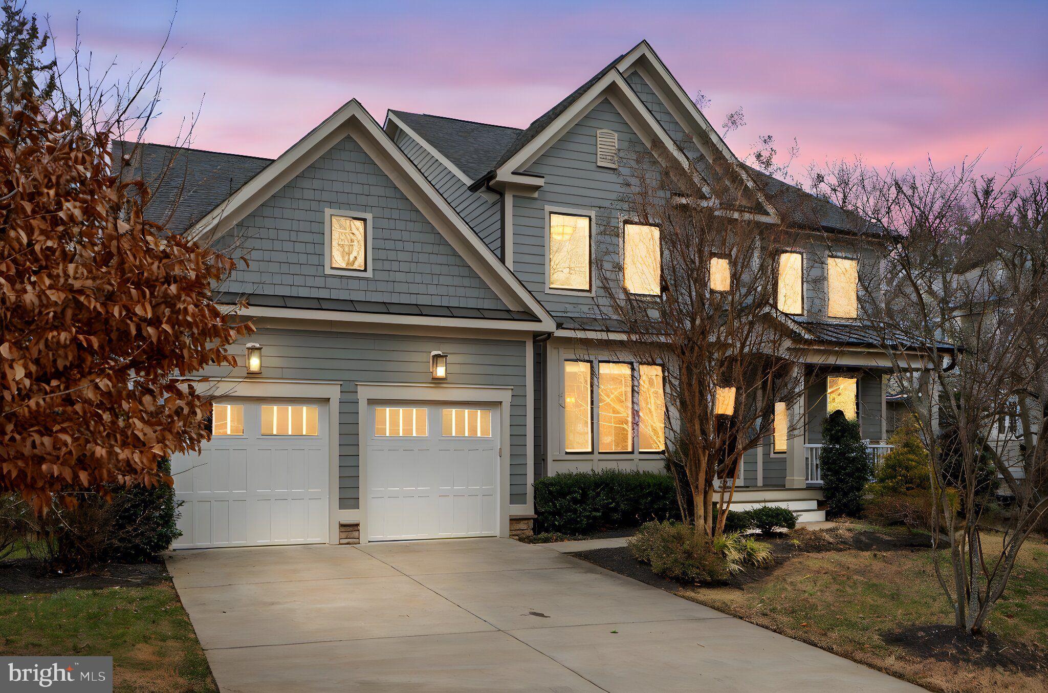 HILLSIDE MANOR - Residential