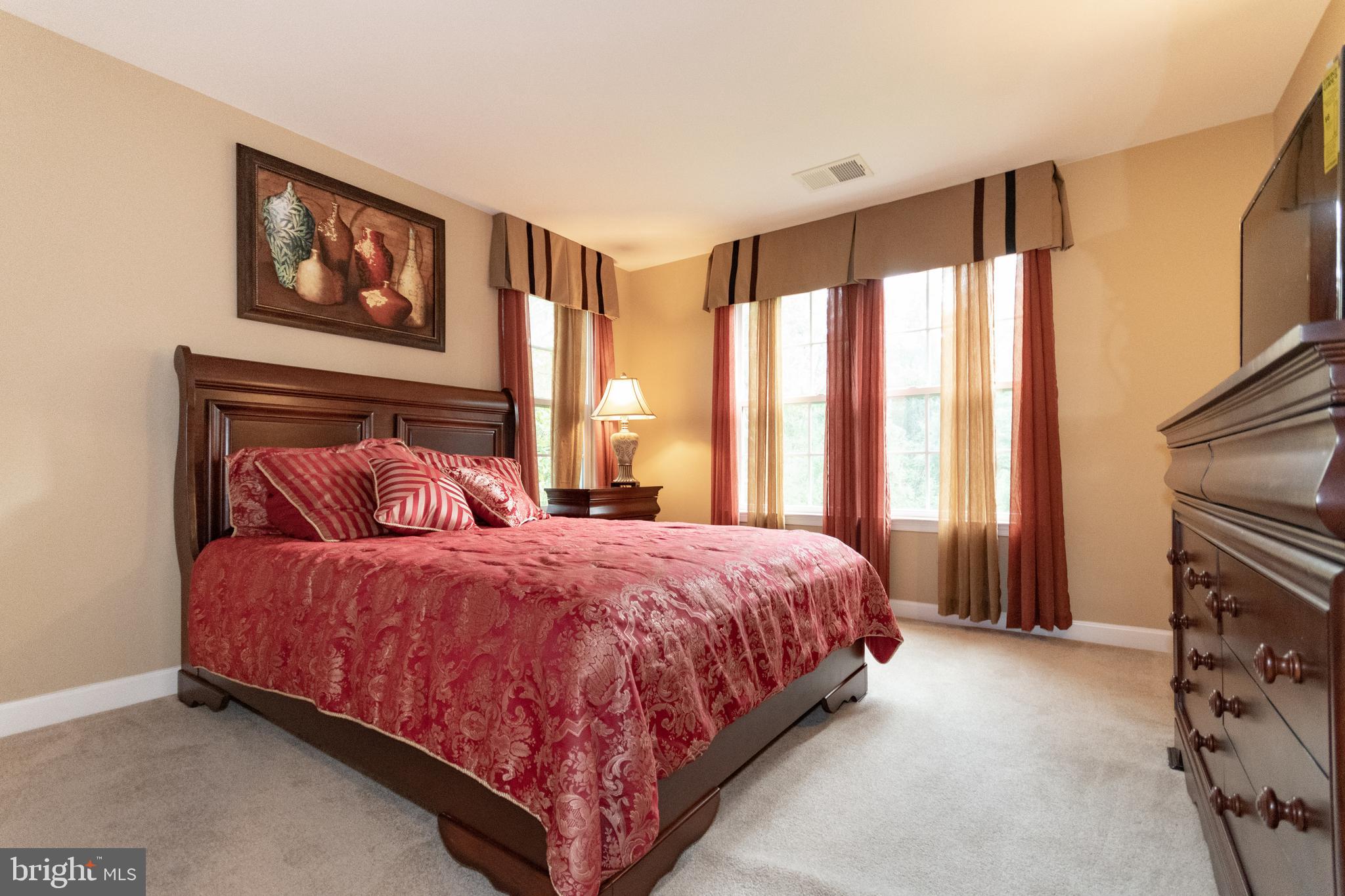 WATERBURY FOREST - Residential