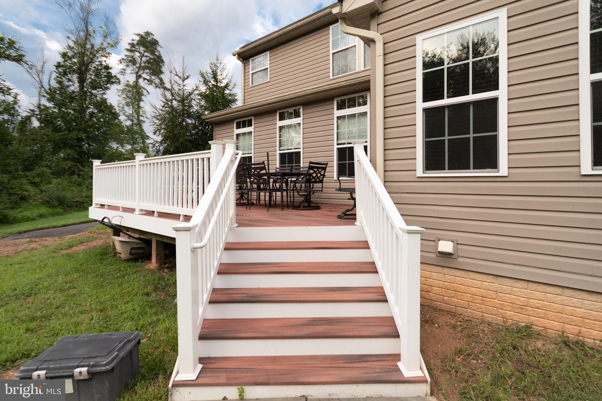 WATERBURY FOREST - Residential