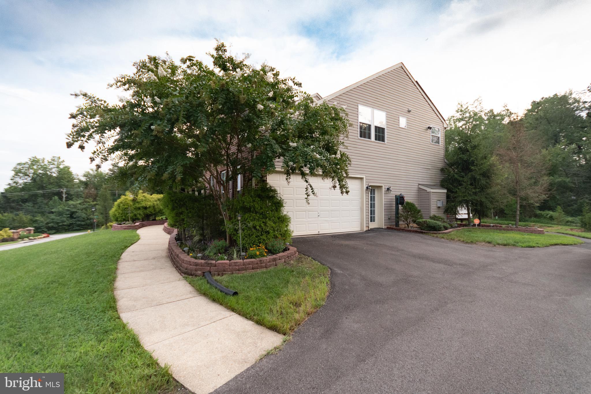 WATERBURY FOREST - Residential