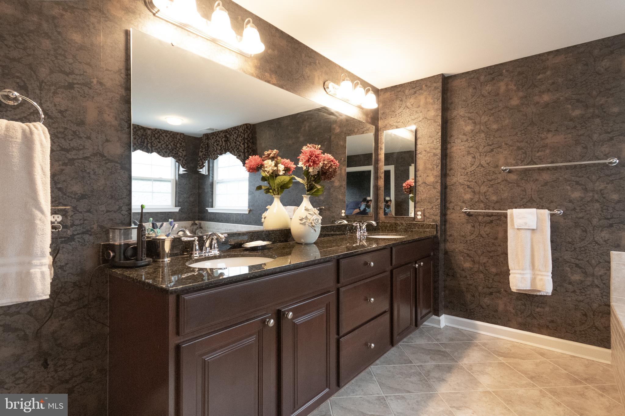 WATERBURY FOREST - Residential