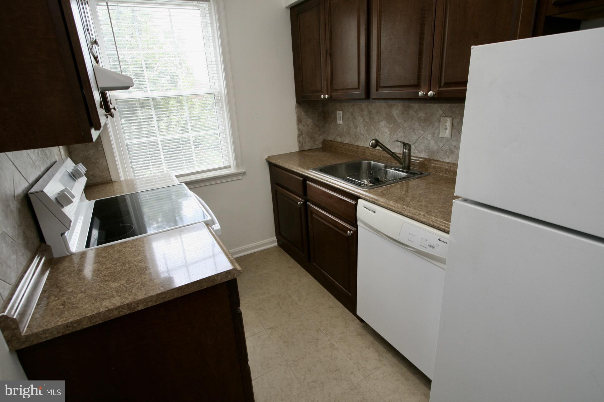 3811 V STREET SE 101