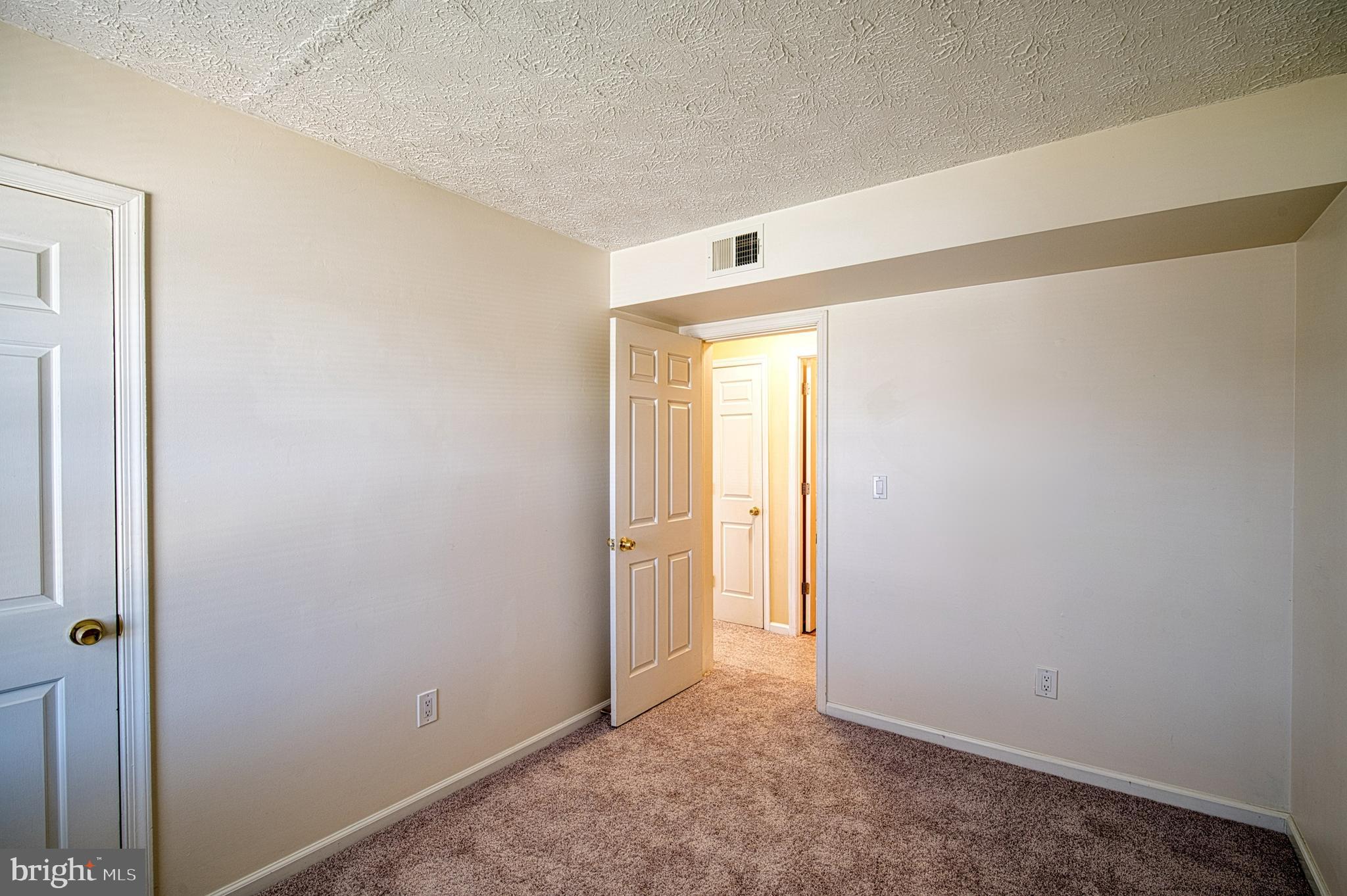 CAMELOT - Residential