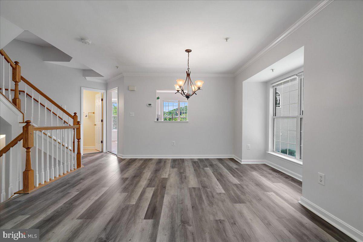 2222 COMMISSARY CIRCLE 198