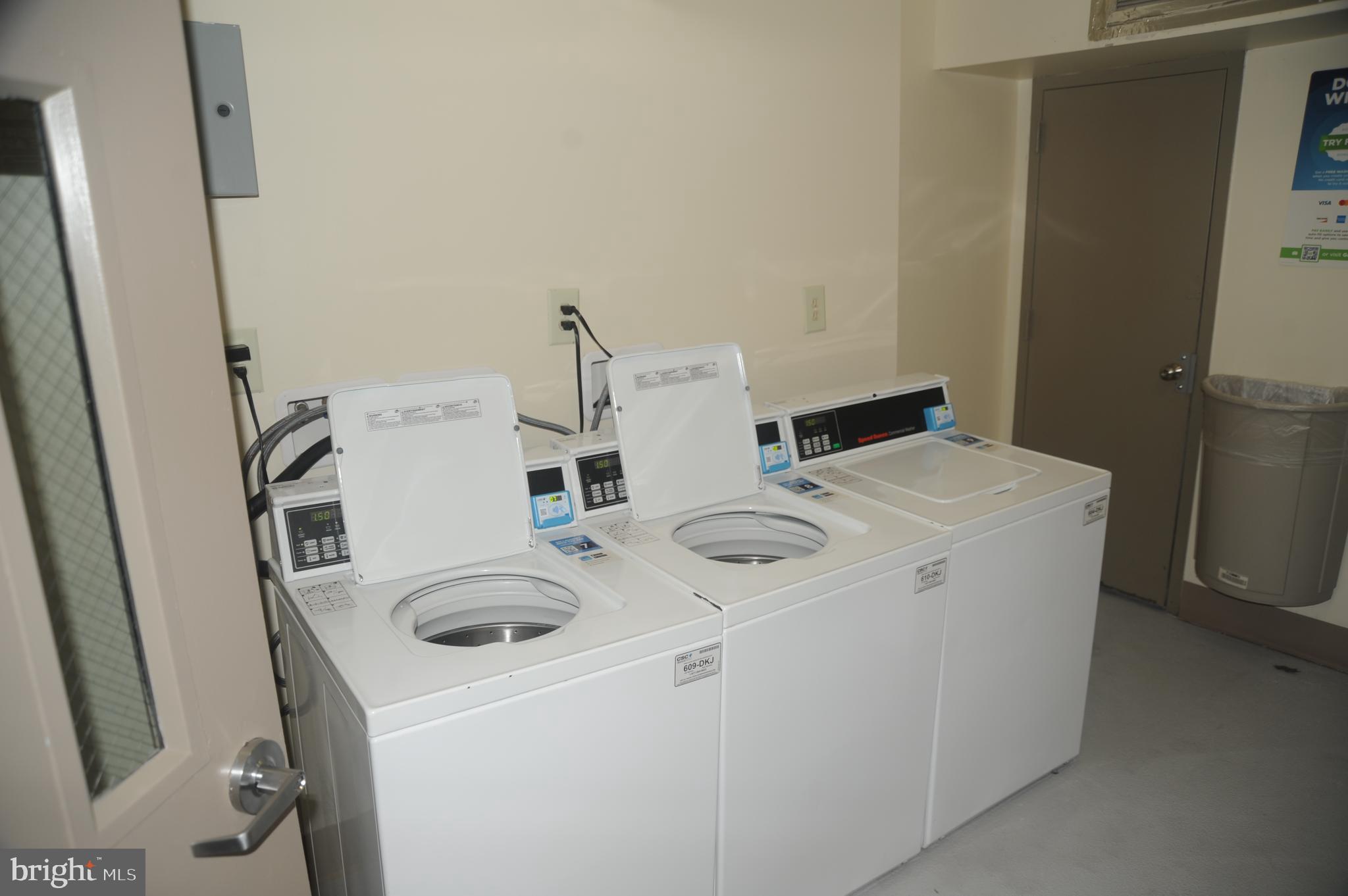 PROMENADE TOWERS - Residential Lease