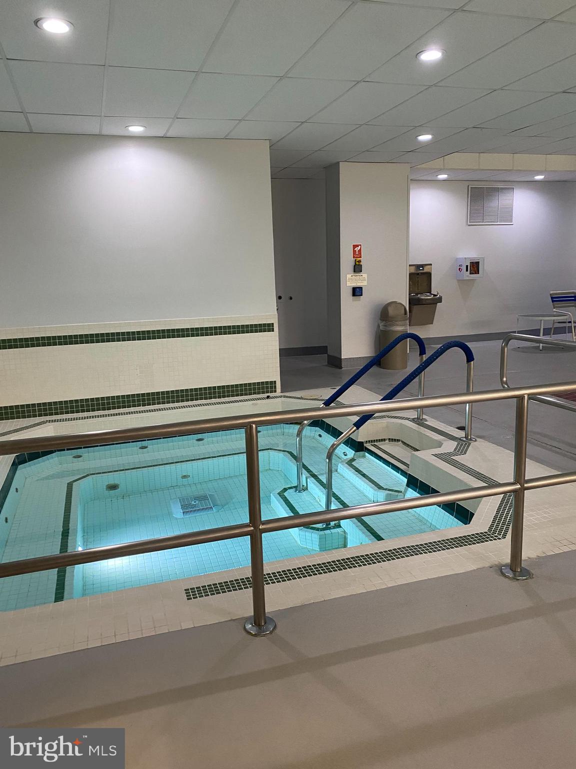 PROMENADE TOWERS - Residential Lease