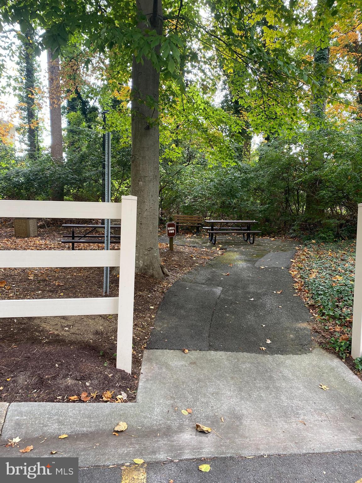 PROMENADE TOWERS - Residential Lease