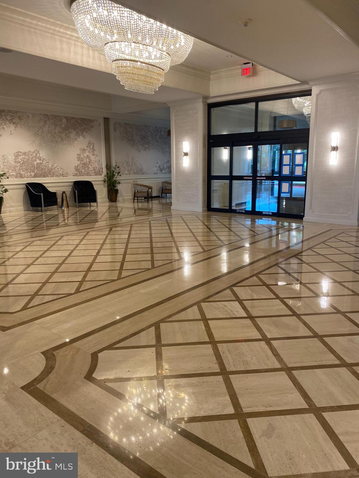 PROMENADE TOWERS - Residential Lease