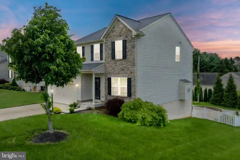671 Sunglow Drive, Shrewsbury, PA 17361 - MLS#: PAYK2081460