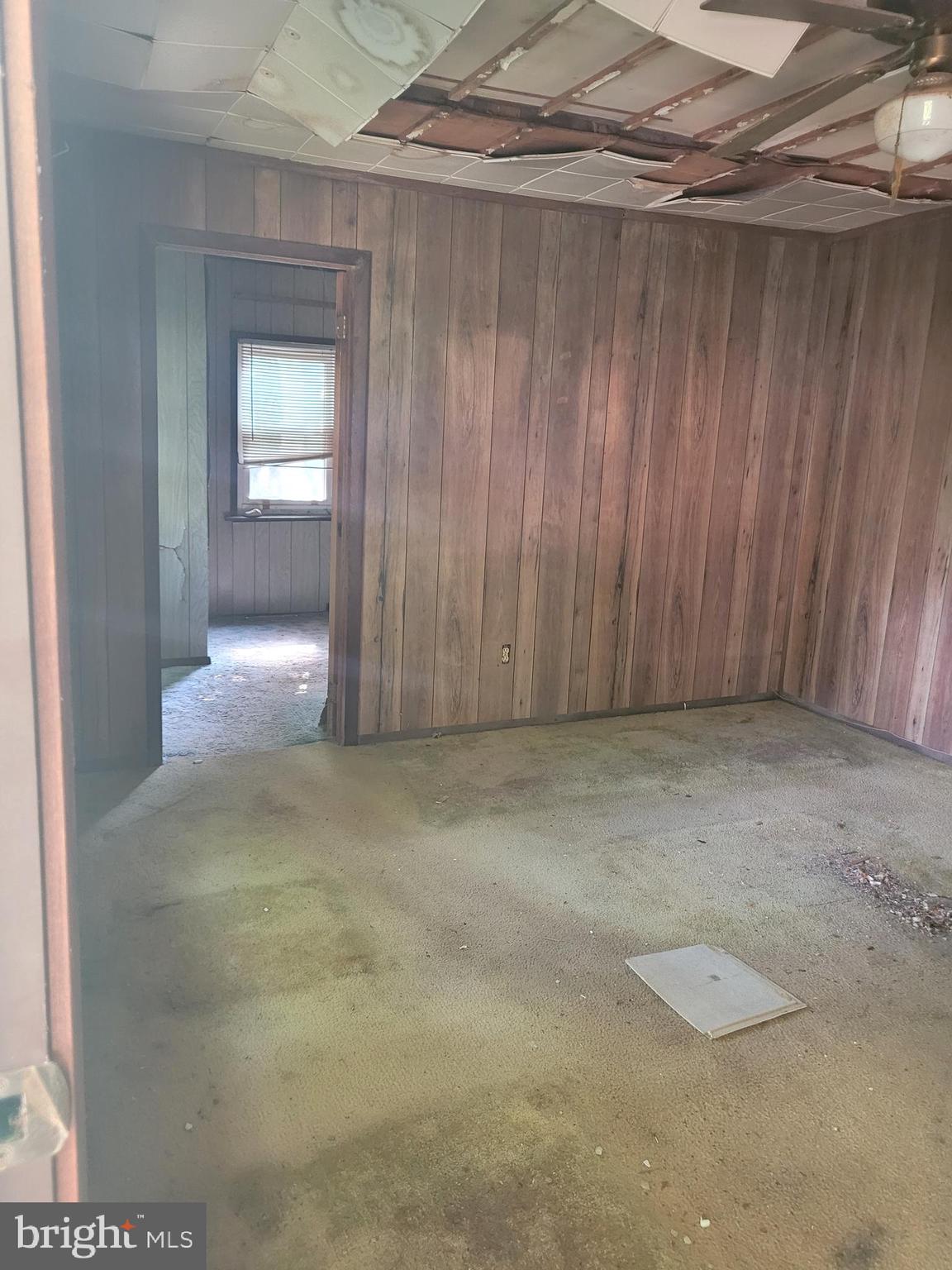 16905 EAGLE HARBOR ROAD