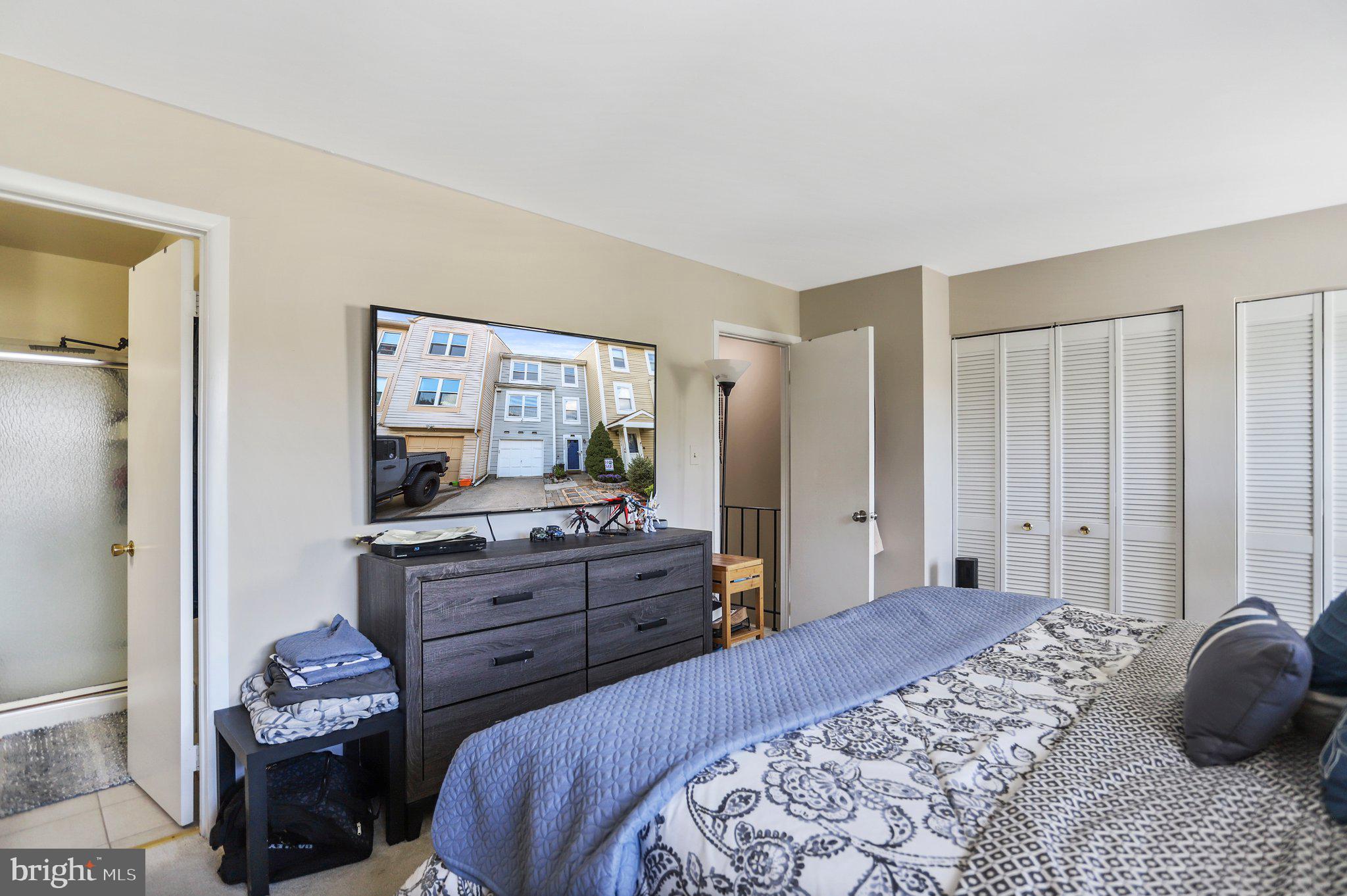 SENECA PARK - Residential