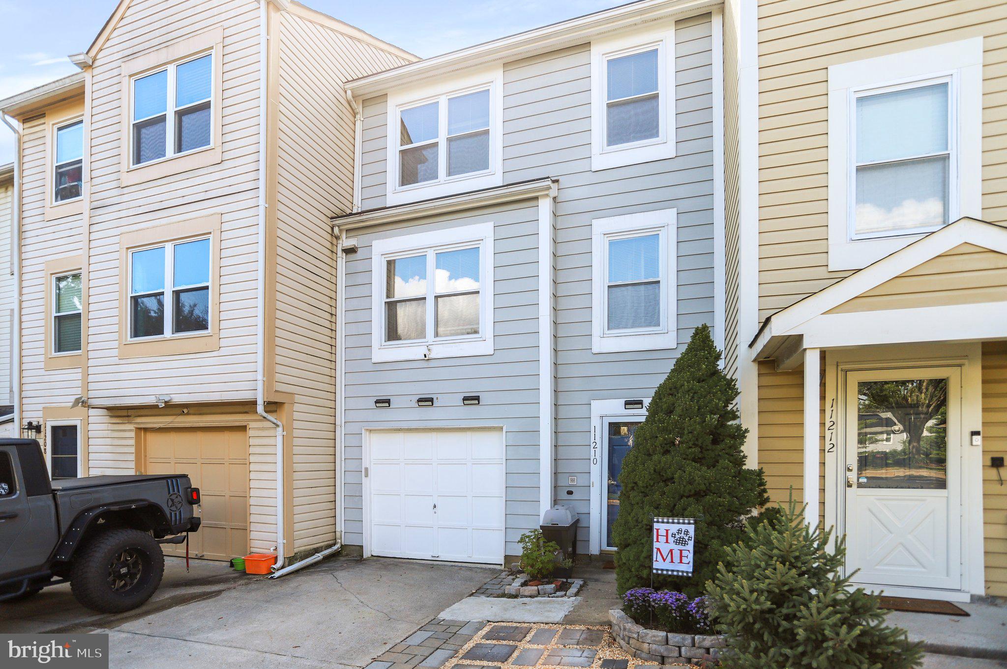 SENECA PARK - Residential