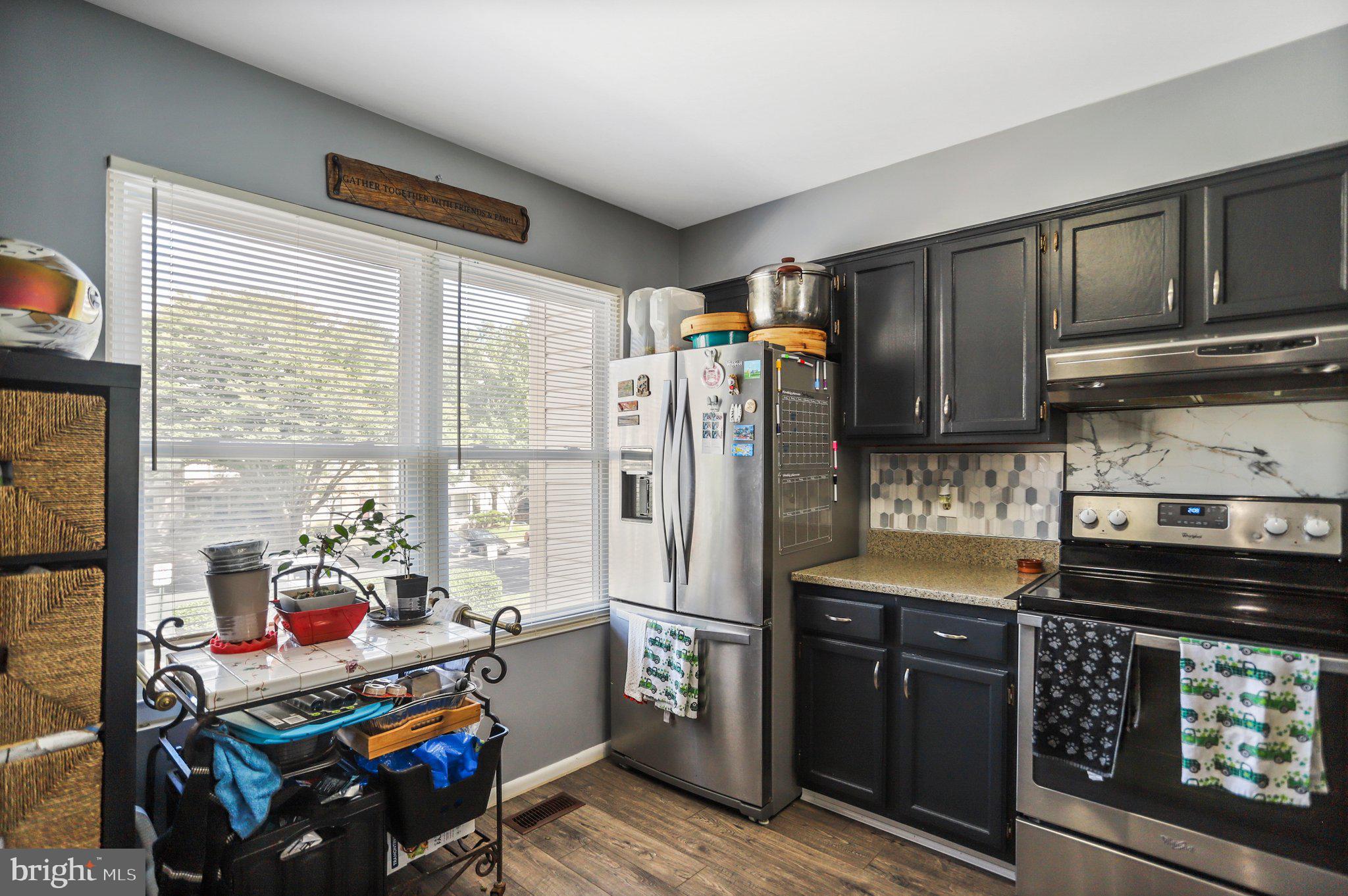 SENECA PARK - Residential