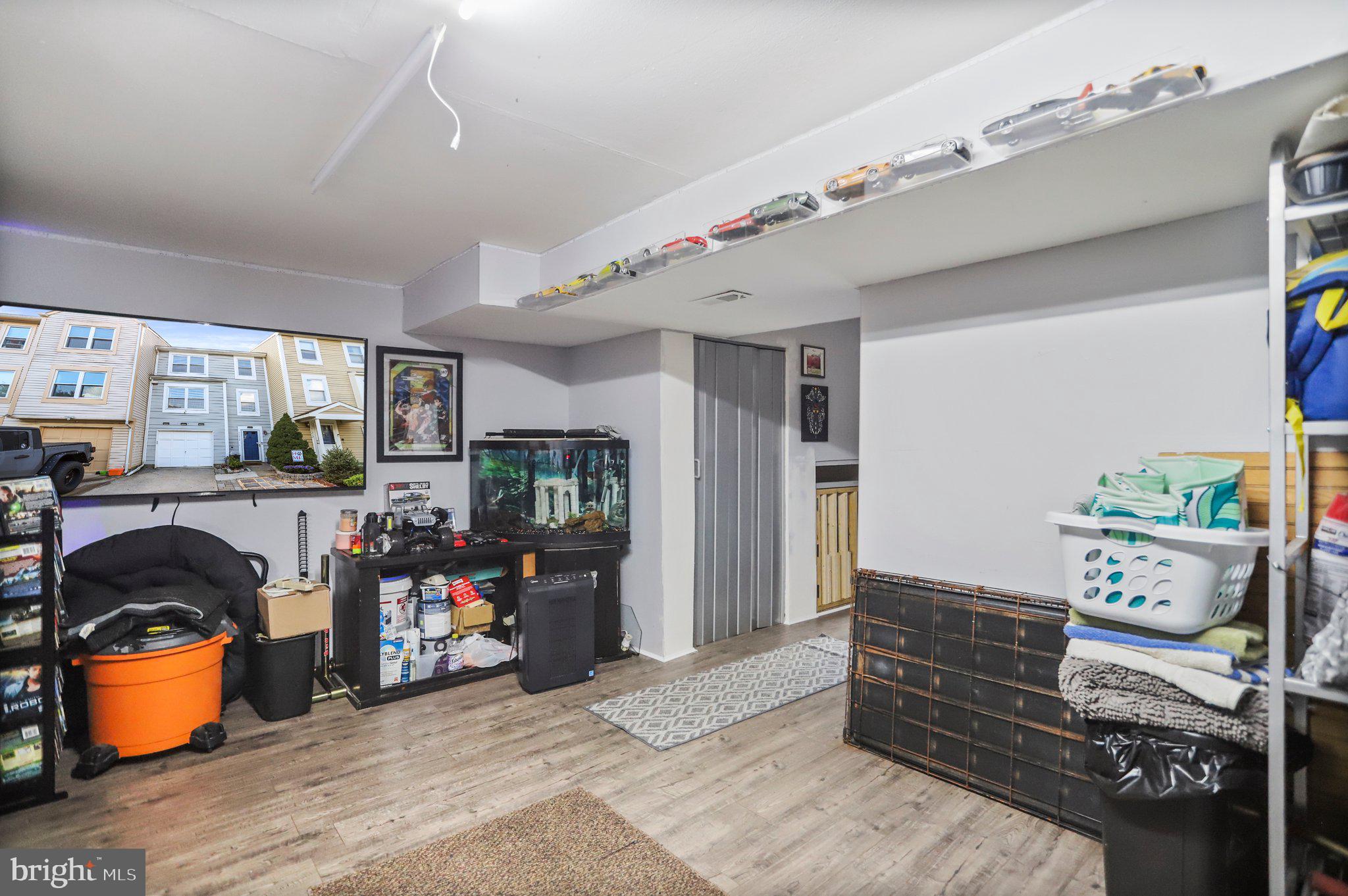 SENECA PARK - Residential