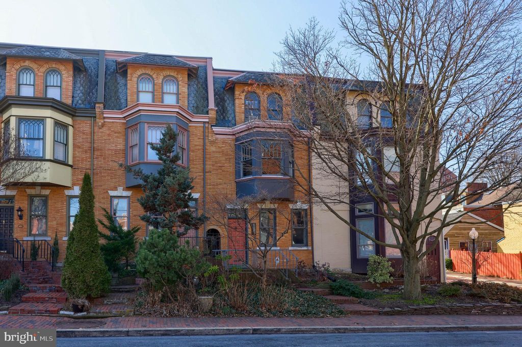 Photo of 116 E VINE ST, LANCASTER, PA 17602 (MLS # PALA2037806)