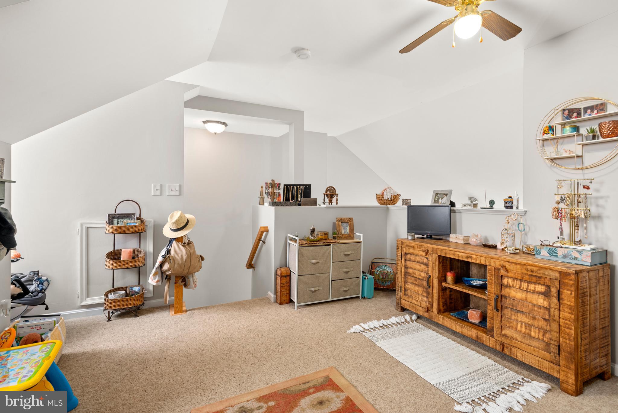 RIDGELEIGH - Residential