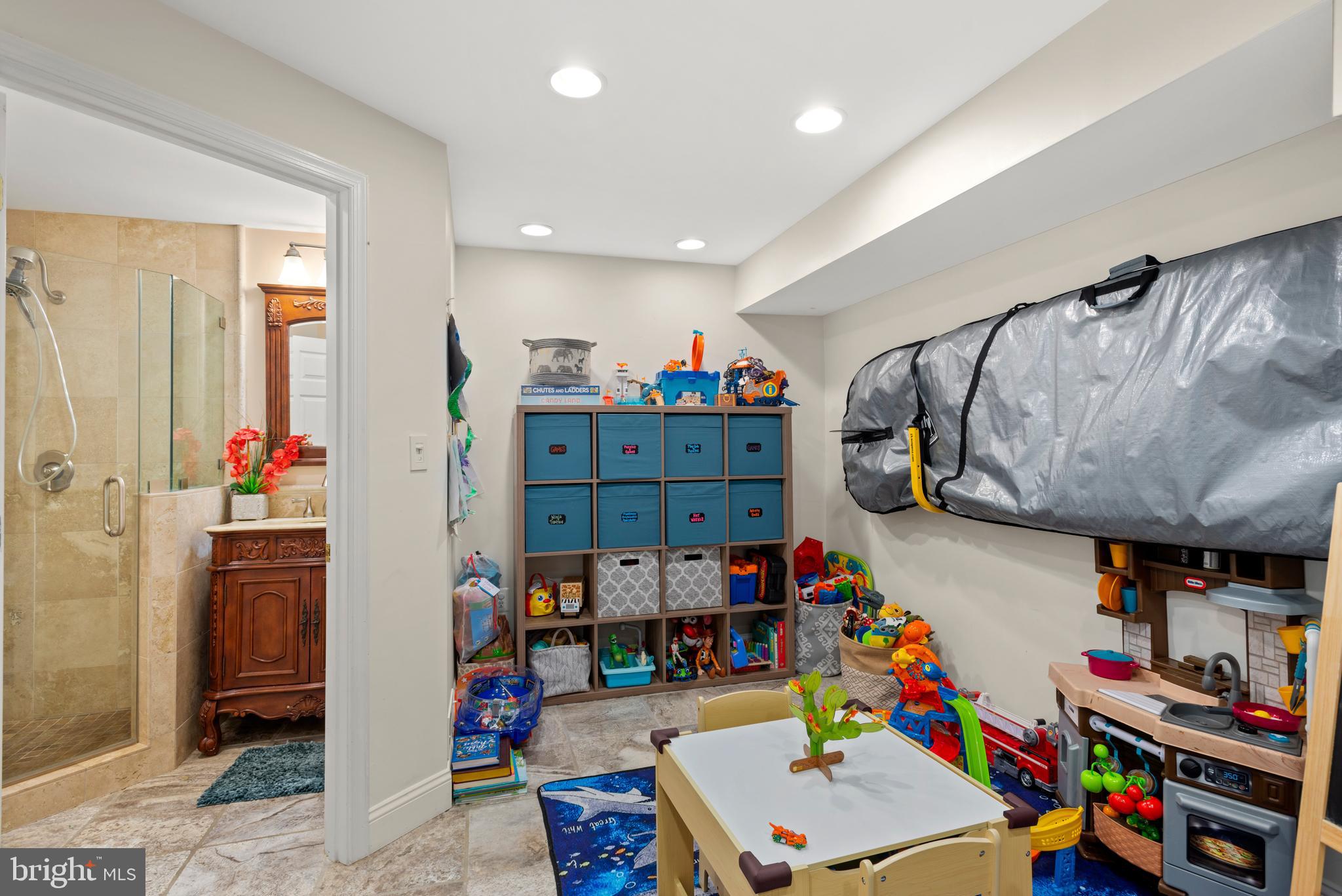 RIDGELEIGH - Residential