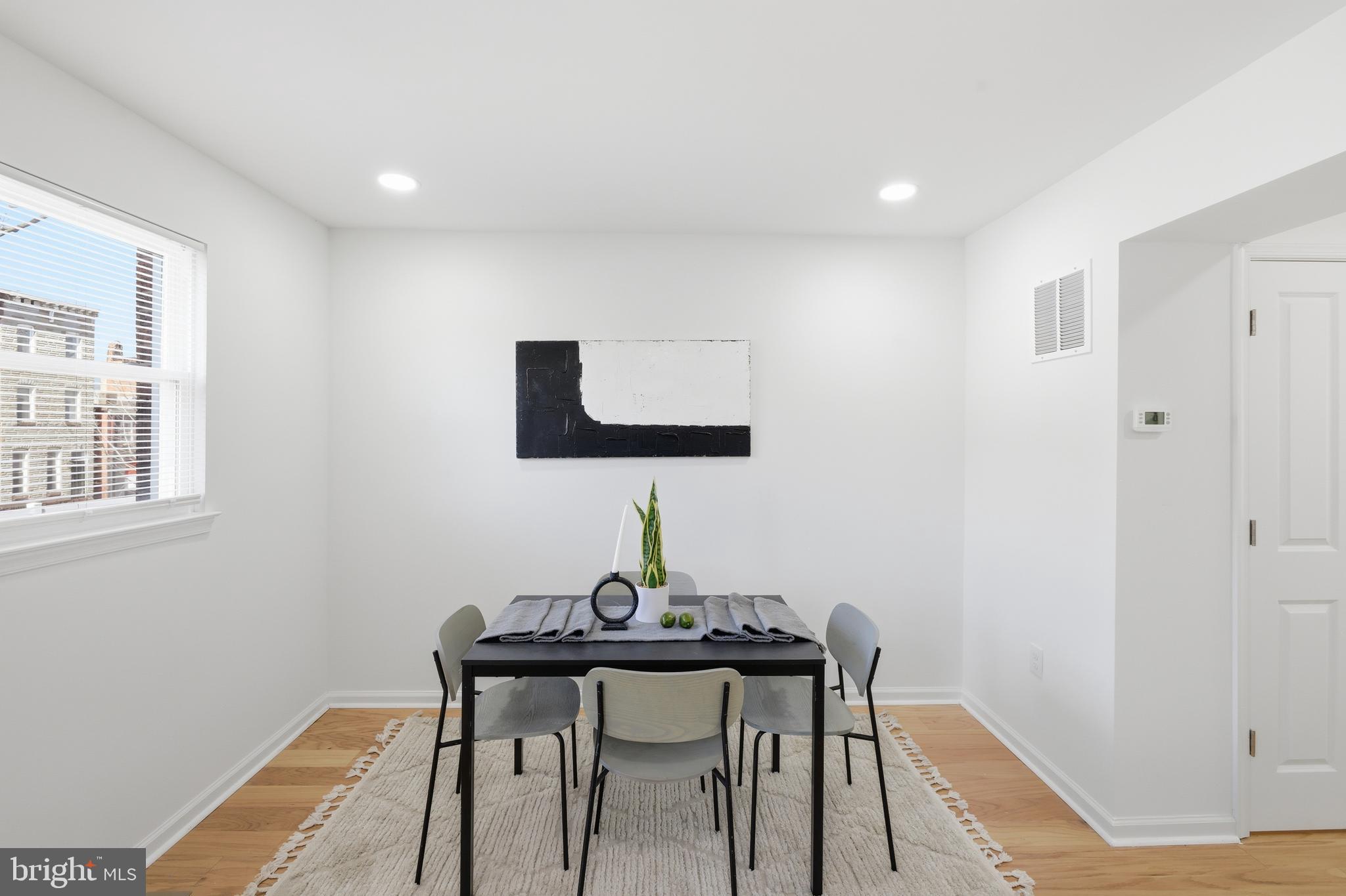 JOHNSTON SQUARE - Residential