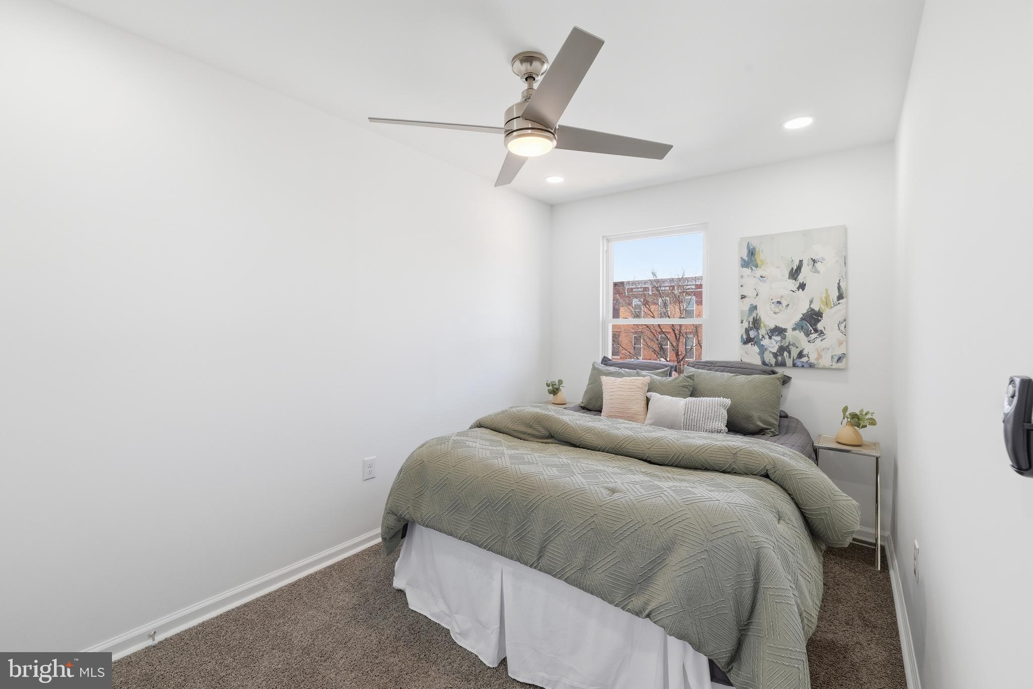 JOHNSTON SQUARE - Residential